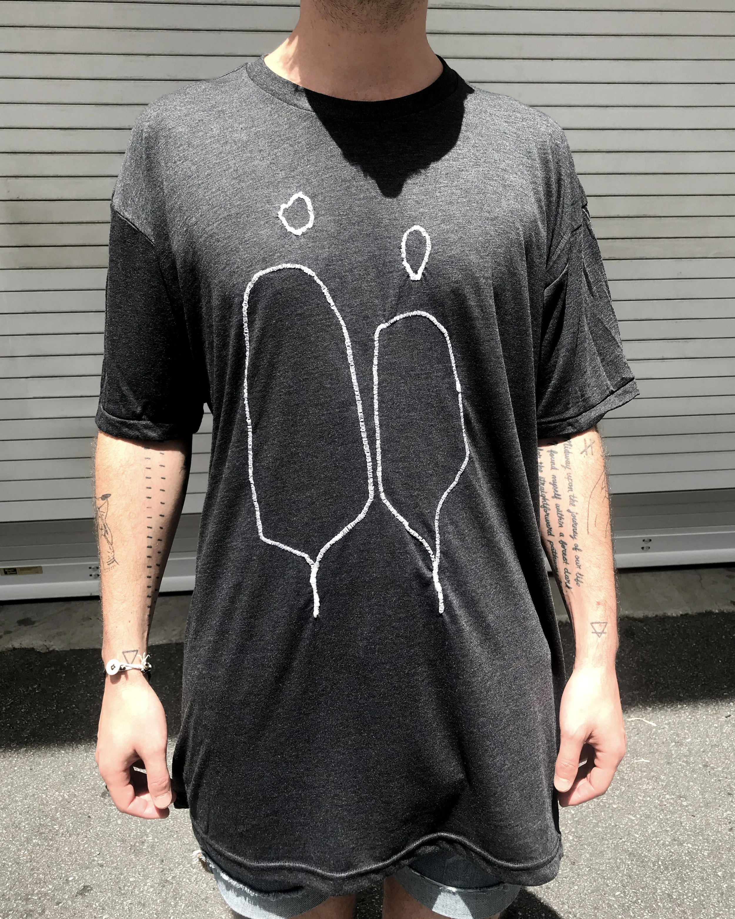 C O L O S S A L - Minimal T - Heather Black