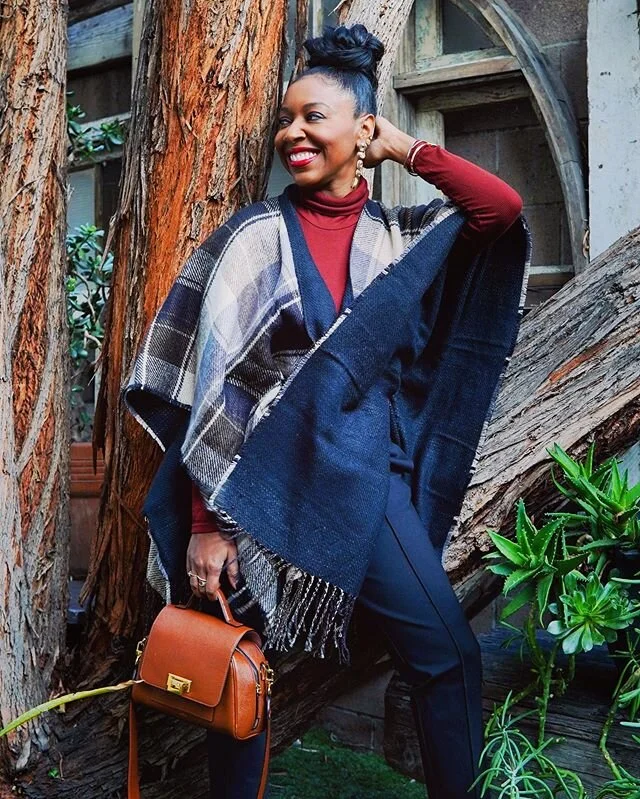 @kinyaclaiborne making elegance look easy ✨🧡
.
.
Shop the Tyra Earrings by @deepagurnani on the @kollectin app.
.
.
#kollectin #ootd #jewelry #accessories #earrings #jewelrygram #jewelryinspo