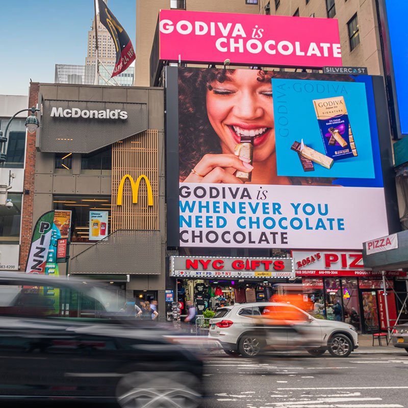 Godiva_Comms_OOH_2.jpg