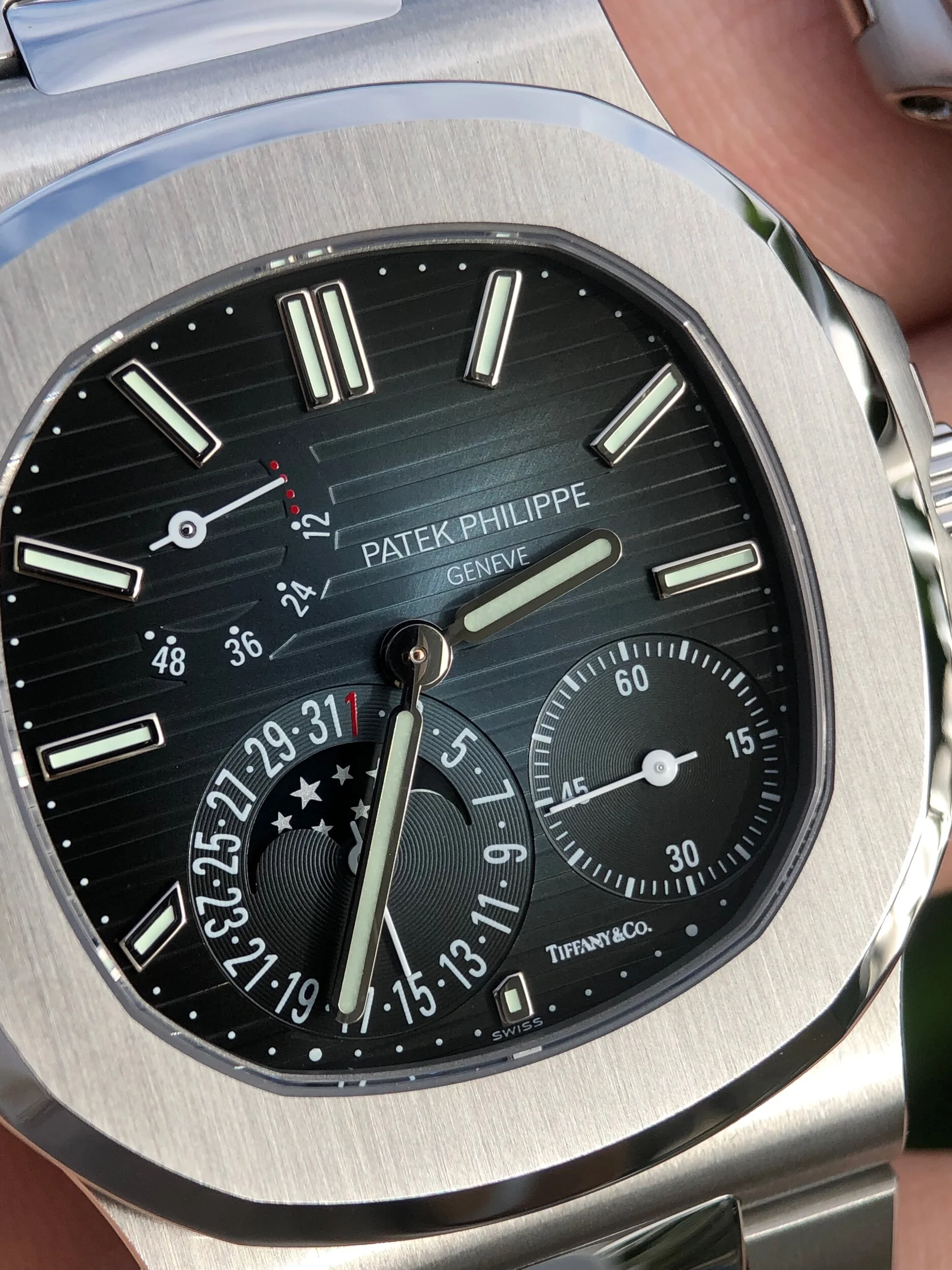 FF940CB6-AFD8-43E8-A718-AFBEA8655EBB