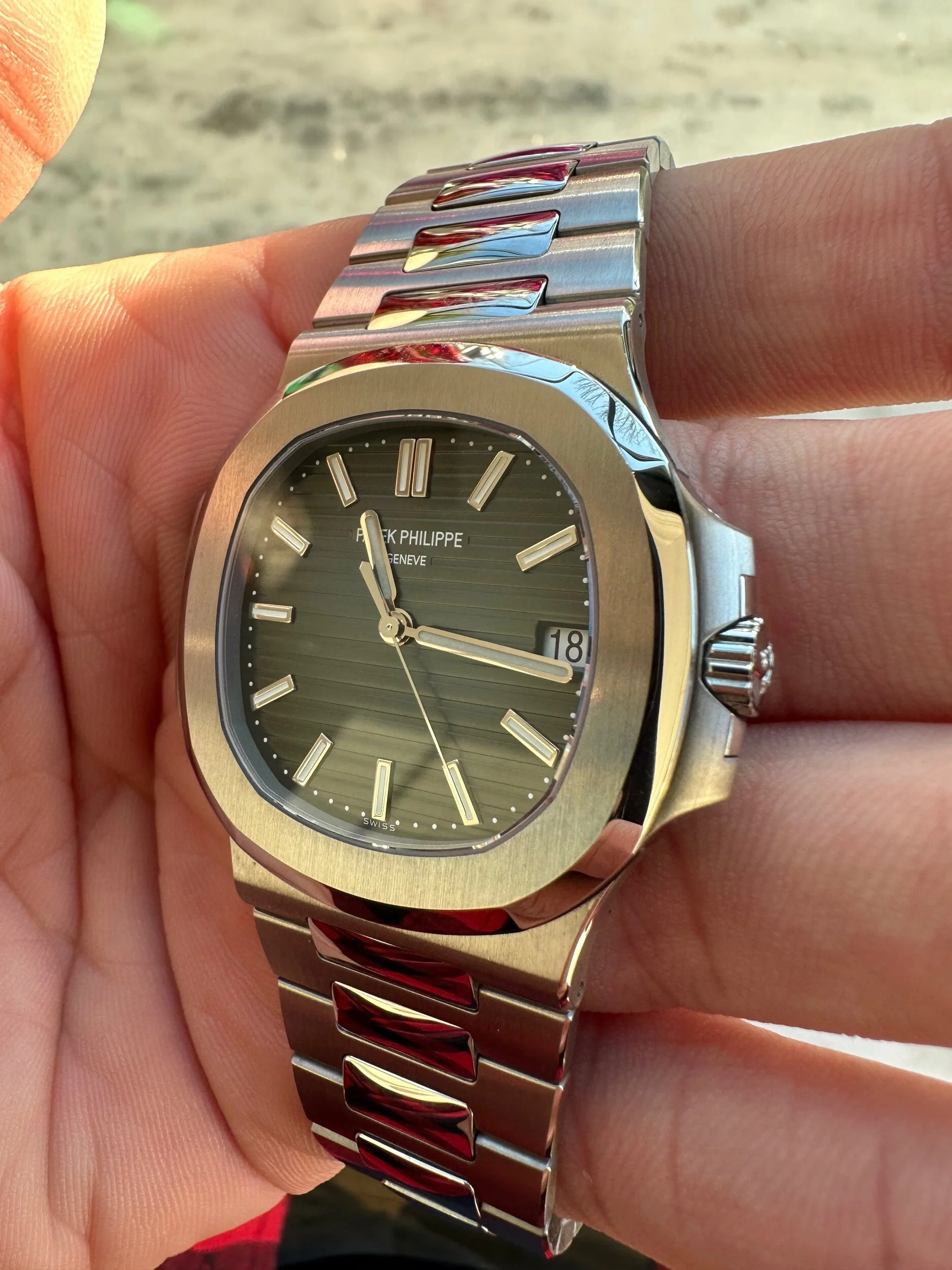 CEA8C4CE-E678-4222-88D8-757A29415251