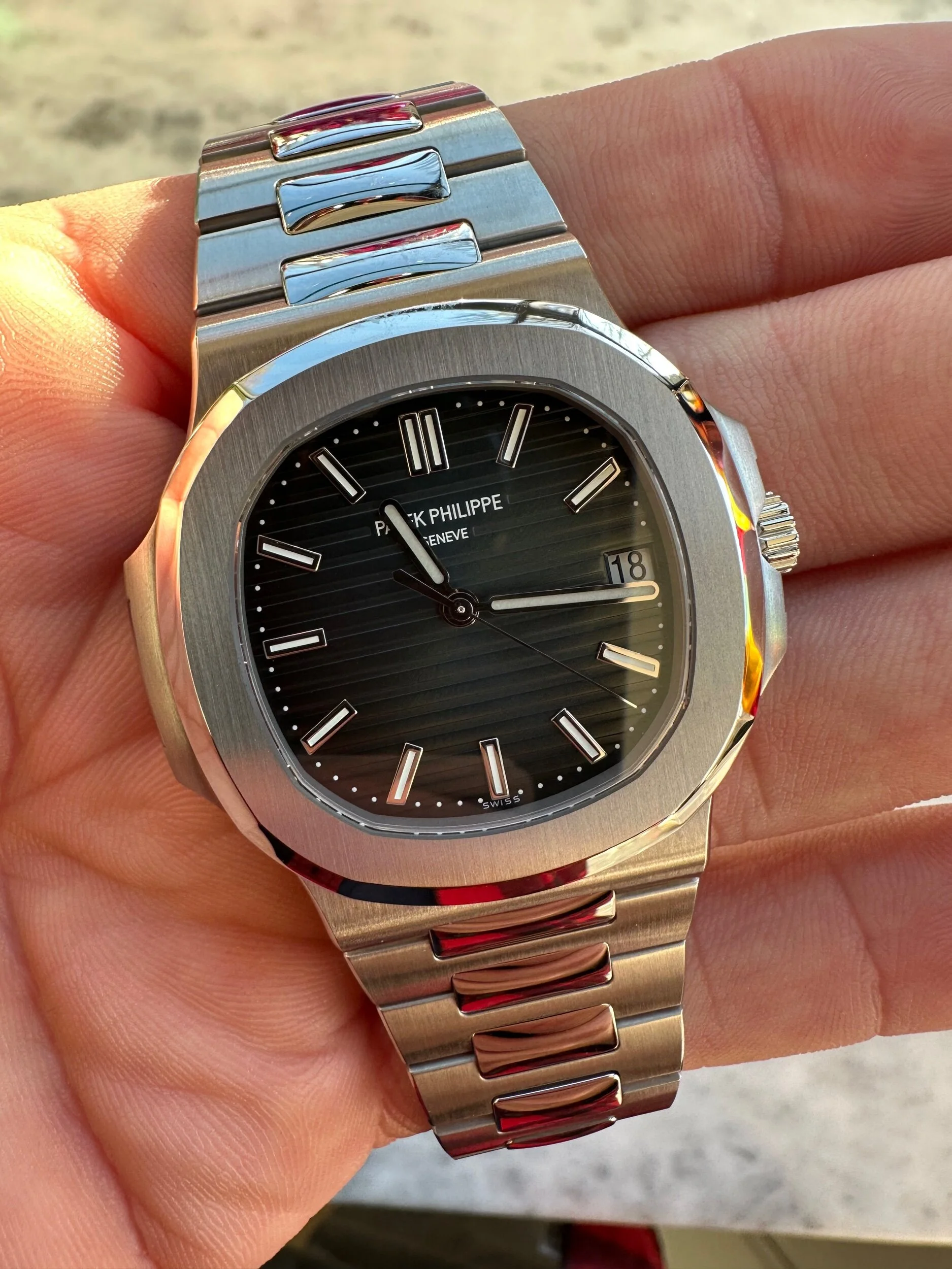 77F09E6B-0512-4B3D-ADD8-E25BFCED2CE5