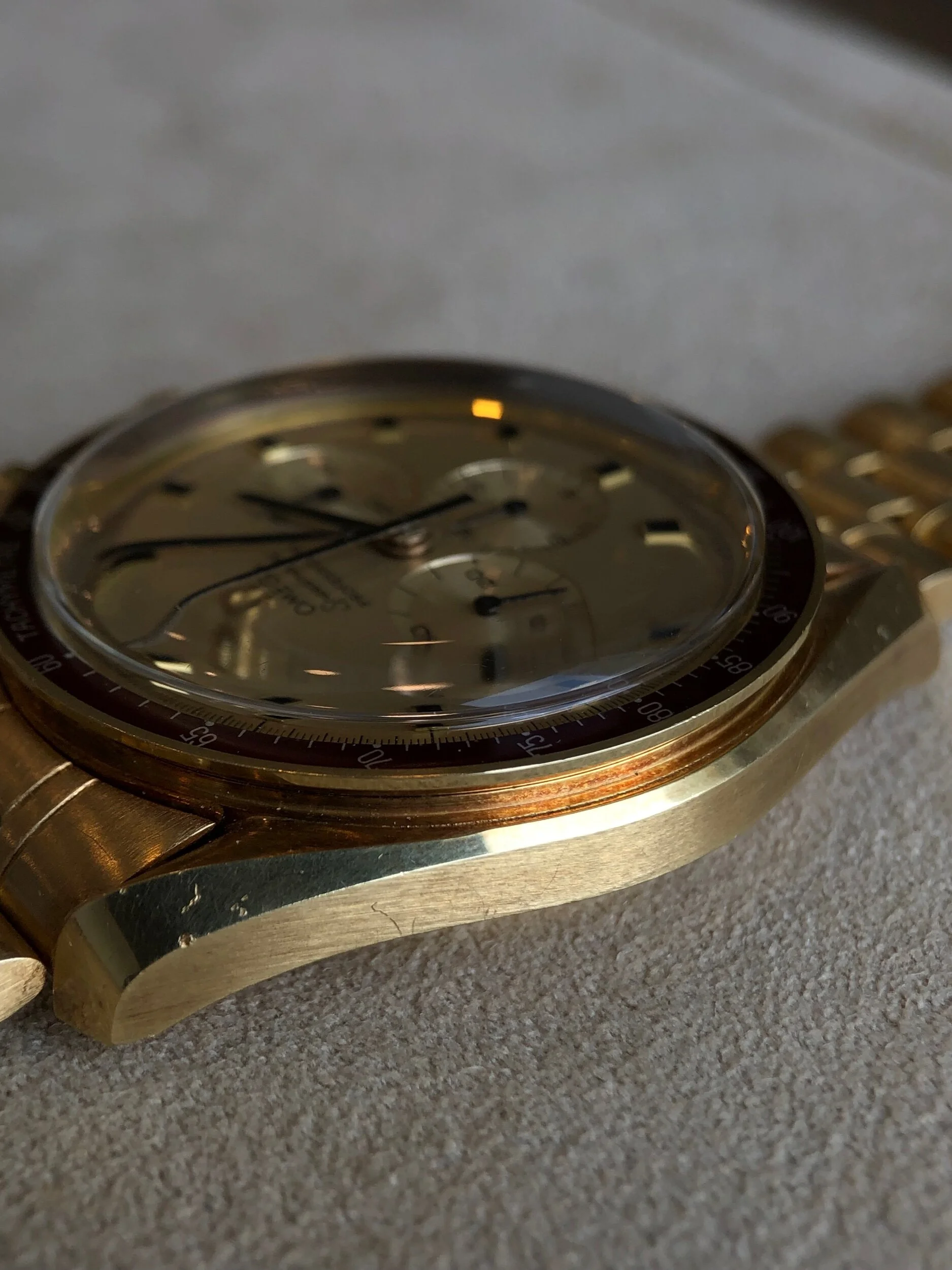 EC5AD9E5-9B22-4D82-9BD7-97885BA03D89