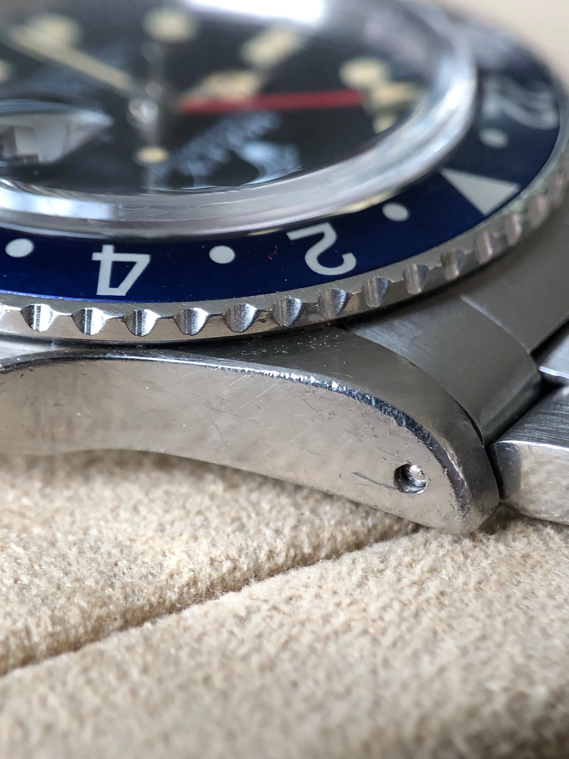 6414D394-079E-47C5-ABB1-FCEDDA2FCDE4