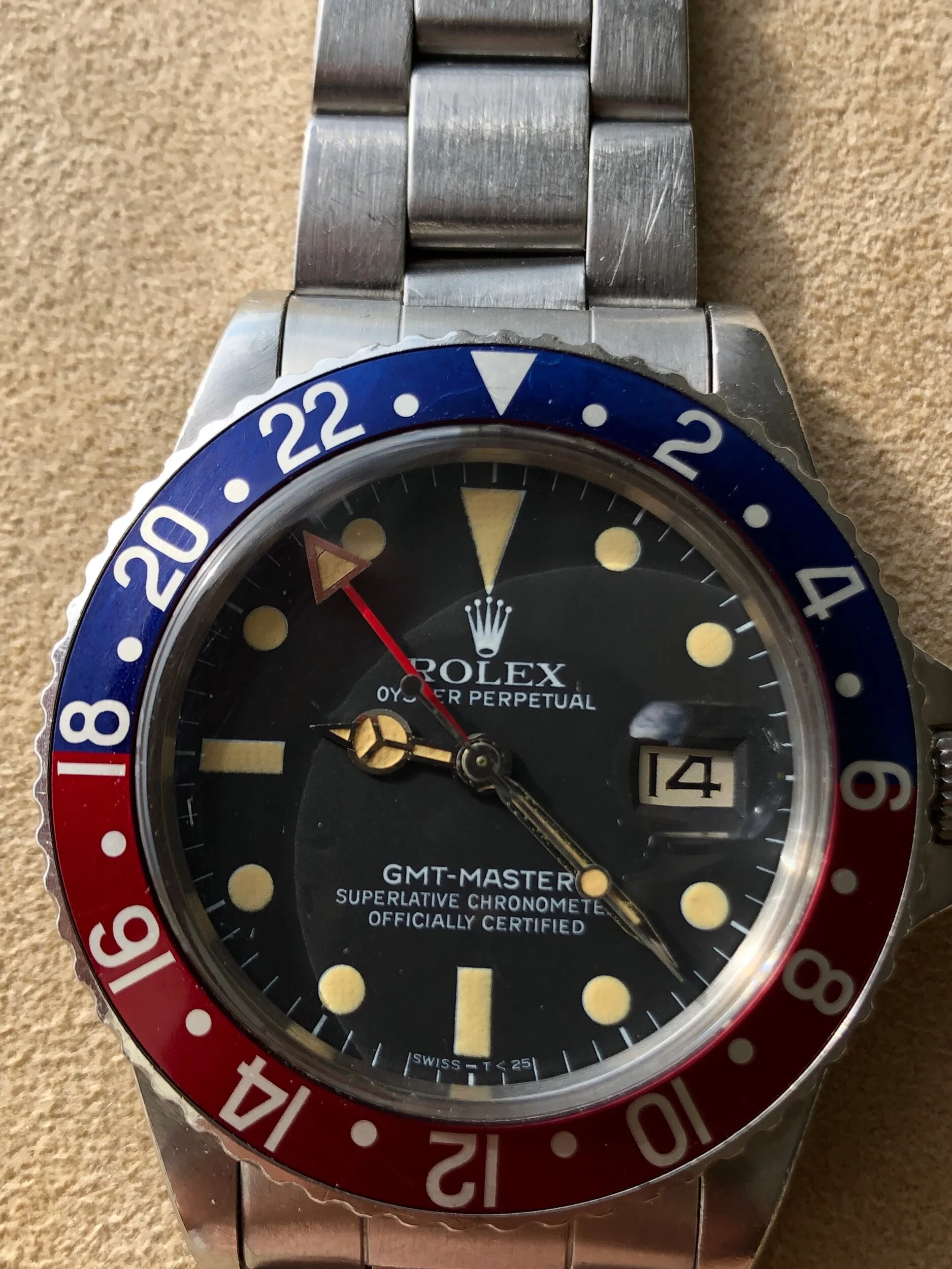 2EFE78D5-1FDD-4D3A-B7B8-29BFB6974DD6