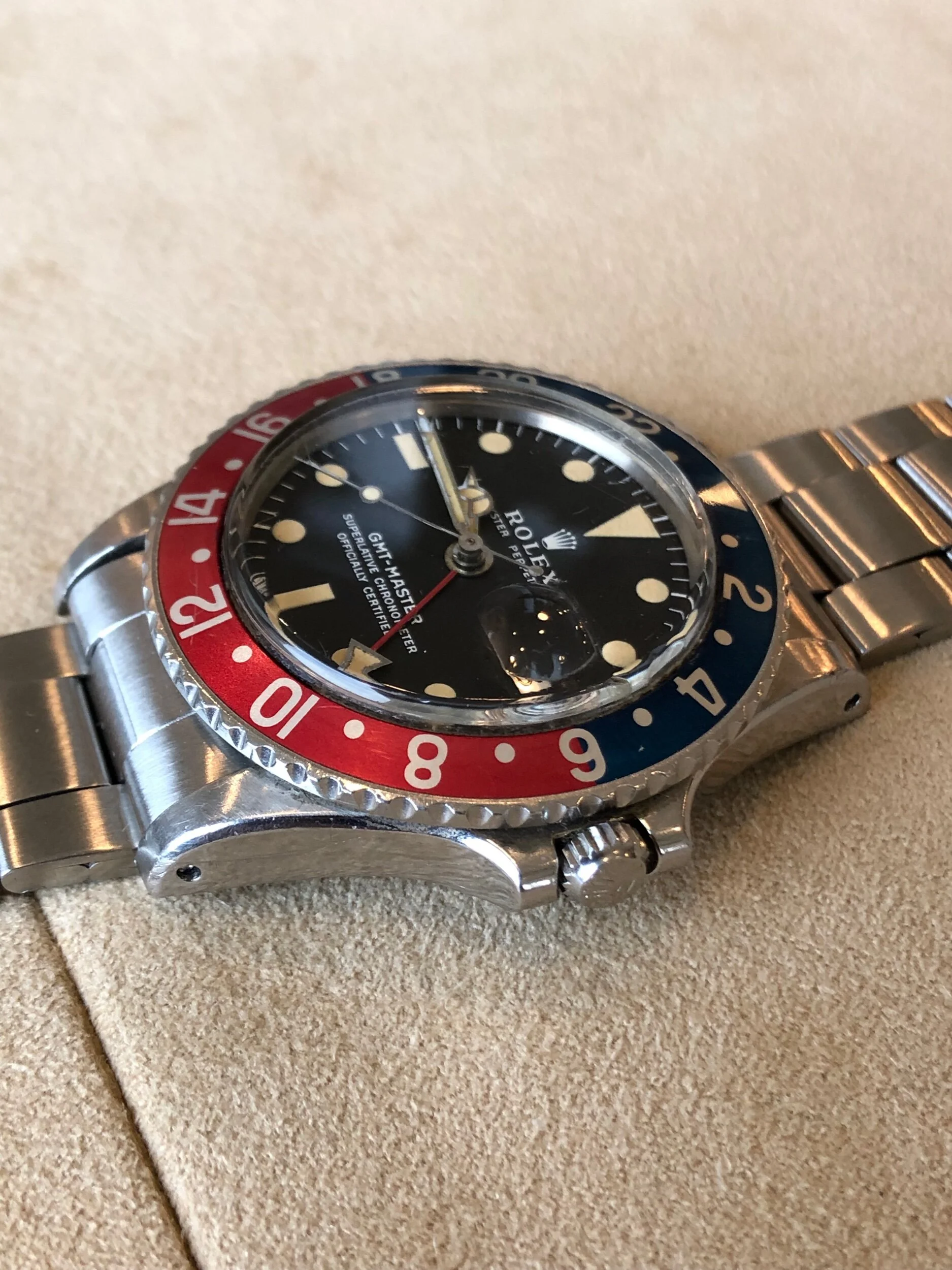 3DC5816F-5B3A-4A1B-8DC1-6E34FA25C149