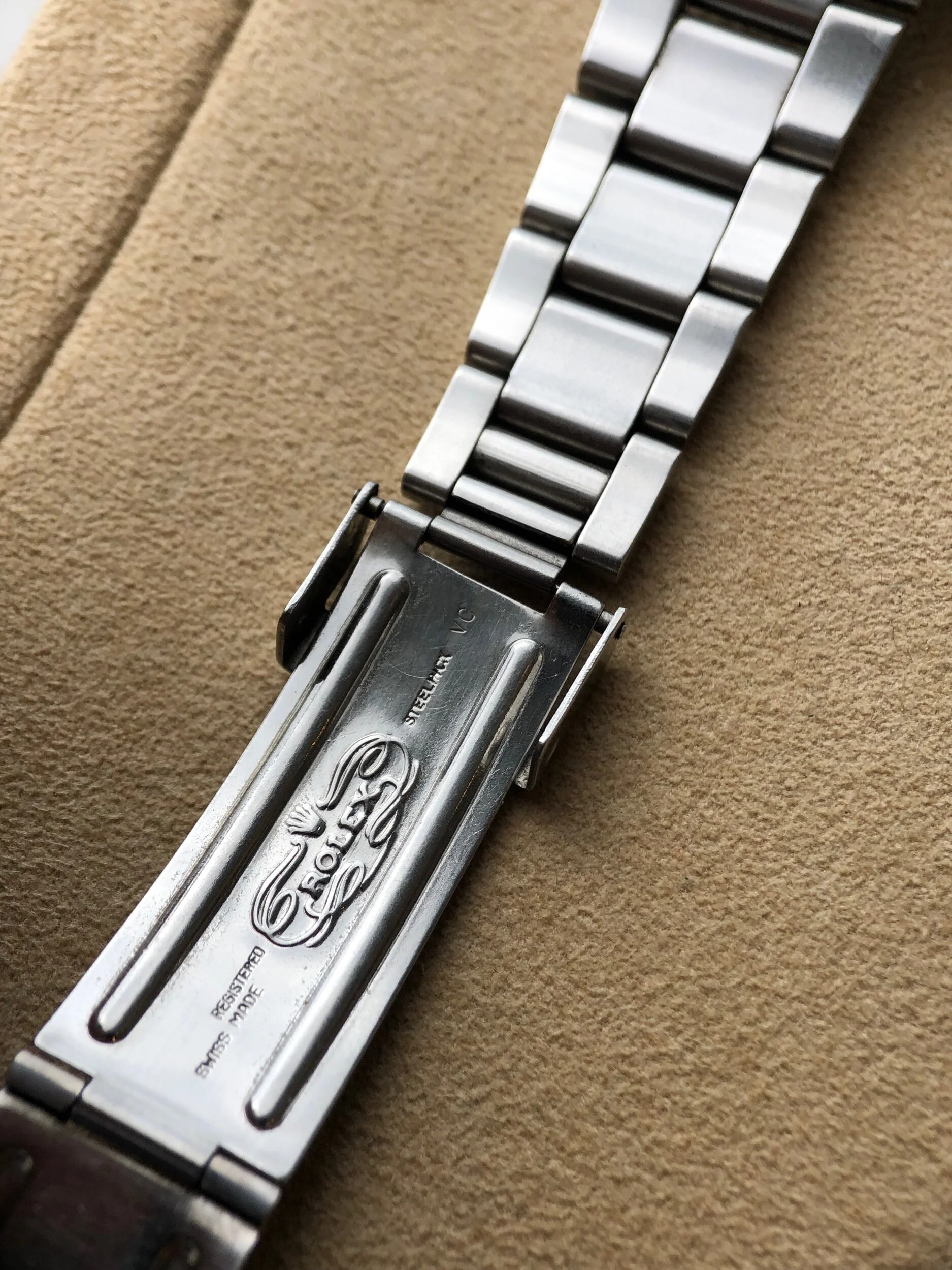 EEC2B9DF-E907-40D2-9DE8-174FA5032FDB