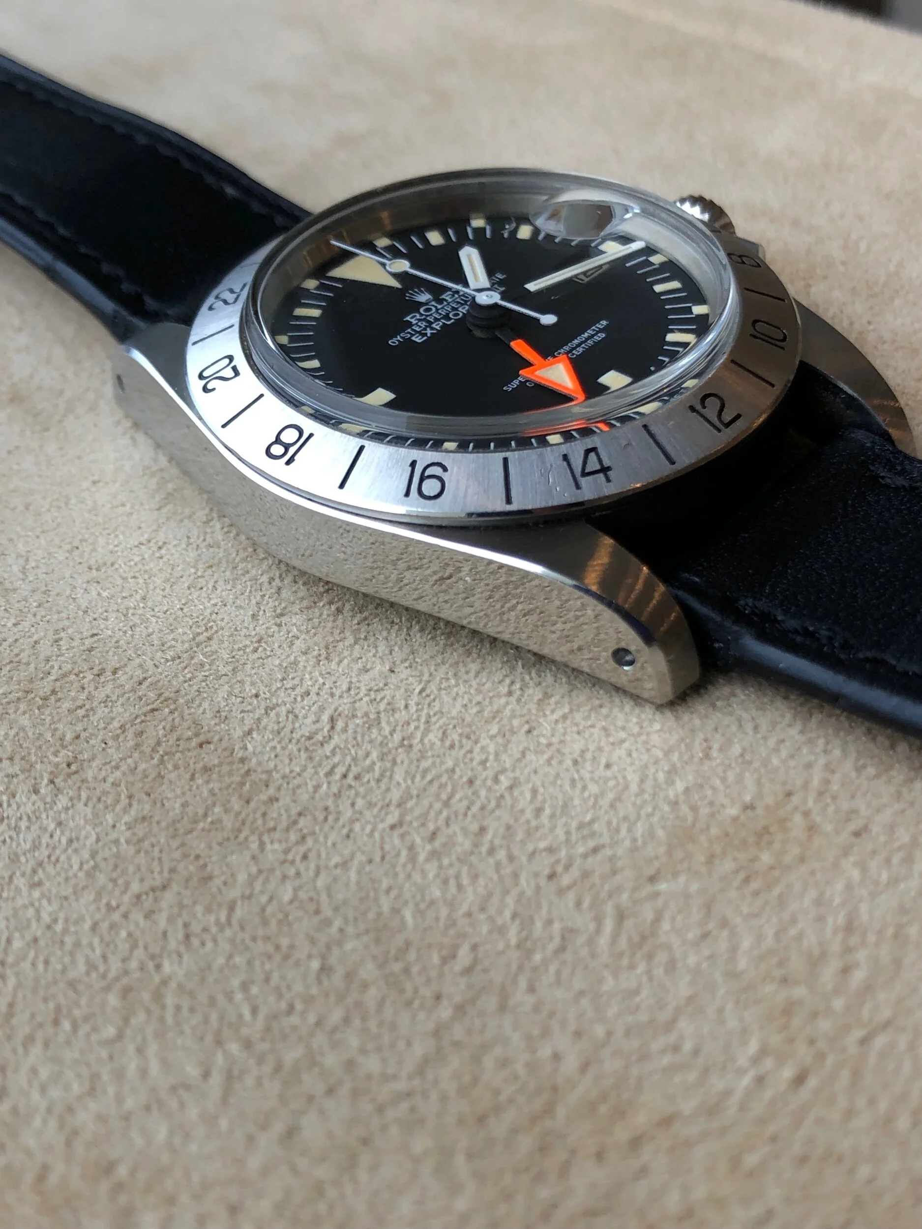 2CCF8971-0B0F-49C1-AF3B-60F210AB9E35