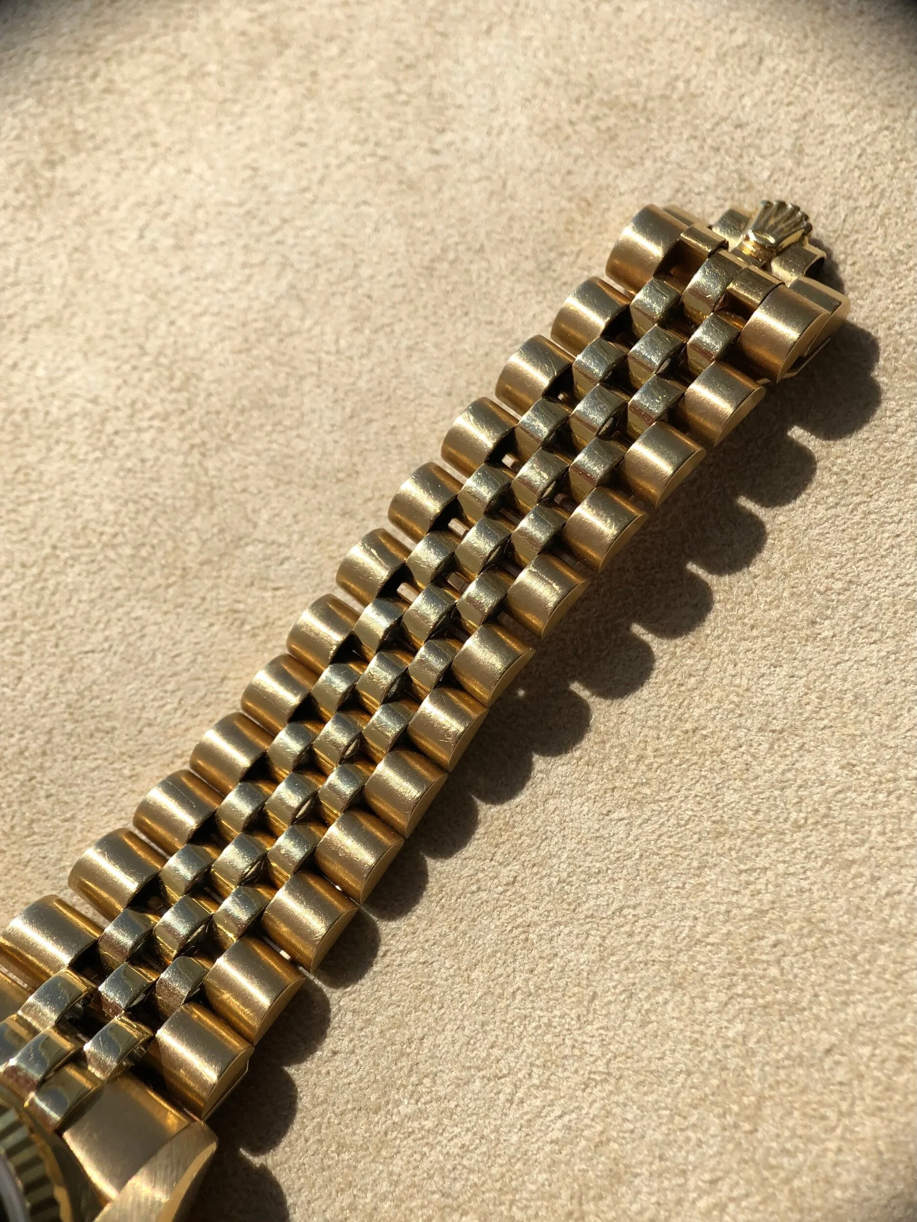 E7FE458E-BB20-4B27-98A6-6583B0D23725