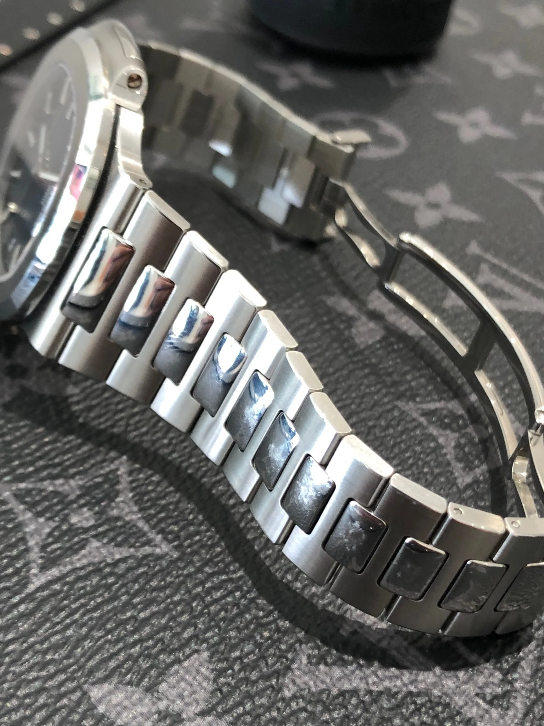 5A6B3FDE-DB04-4F96-99E8-55BA86F81DDB