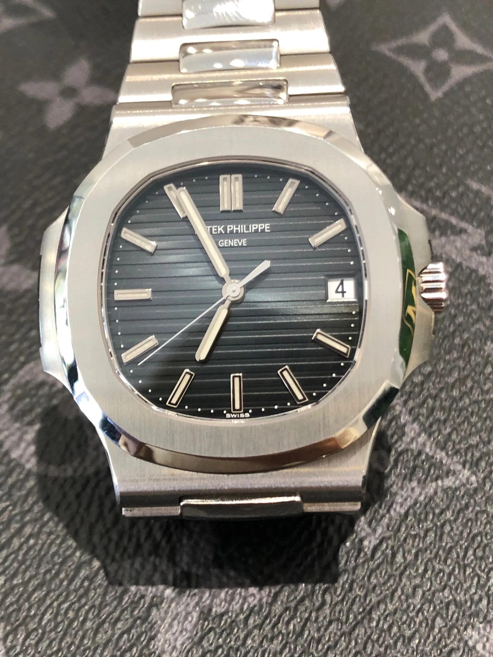 B0A1985C-05B9-40C2-884F-B2EF01853F83