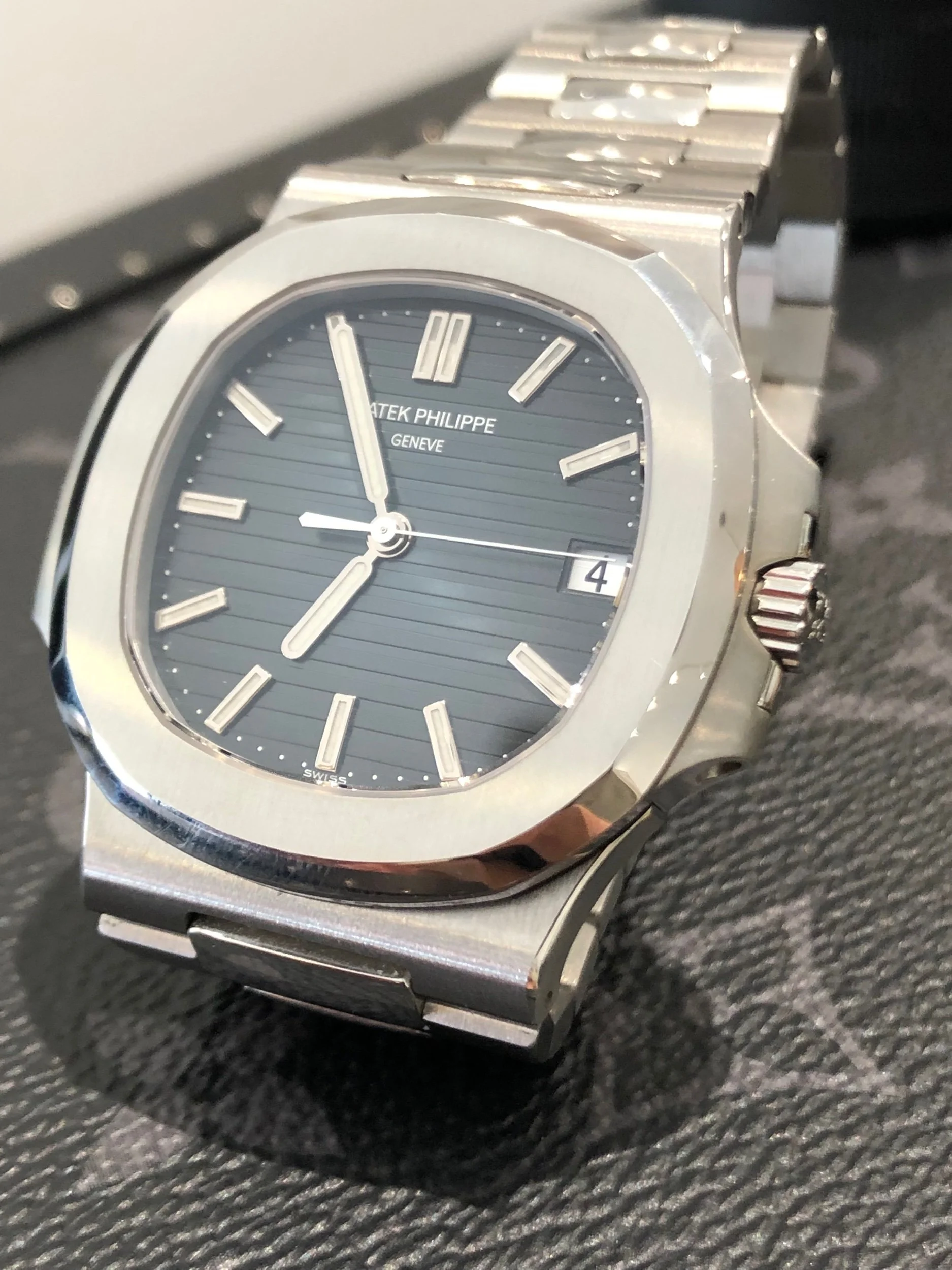 B7EB5ED8-33AC-4E2F-A6EB-3294B937AA21