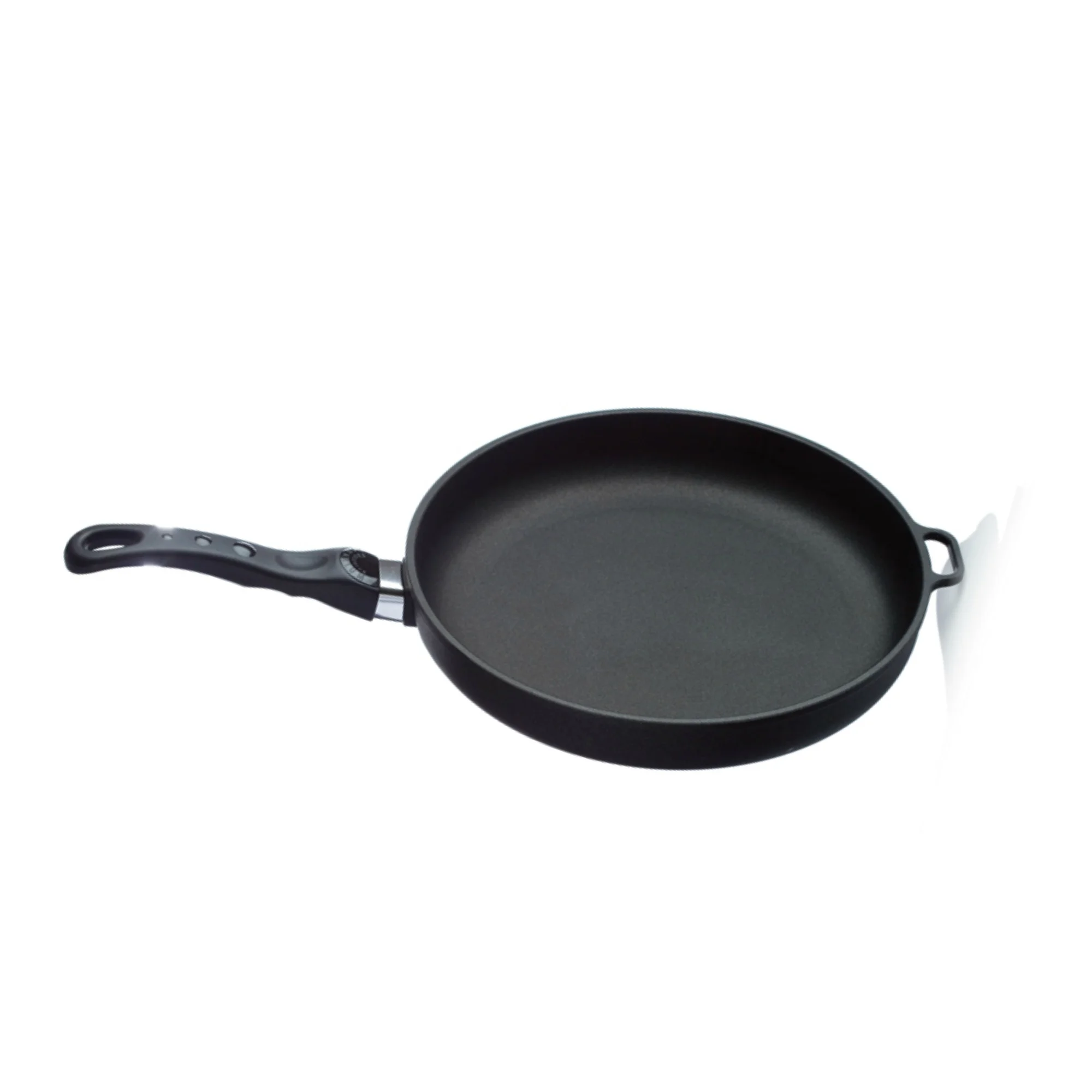 LOW RIM FRYING PAN 28x5 This 28x5cm size is great for cooking medium to larger sized dishes. Young Living's titanium pans are premium cookware products that cook evenly without sticking, won't warp or lose their shape, and don't have Teflon coating. The titanium coating allows you to cook with little or no fat and is non-porous. The bases are made of cast aluminum, which conducts heat seven times faster than iron or steel. The patented handles have no screws or rivets to loosen and fall off. All handles, lids, and knobs are ovenproof up to 500° F. Click here to learn more about this product.