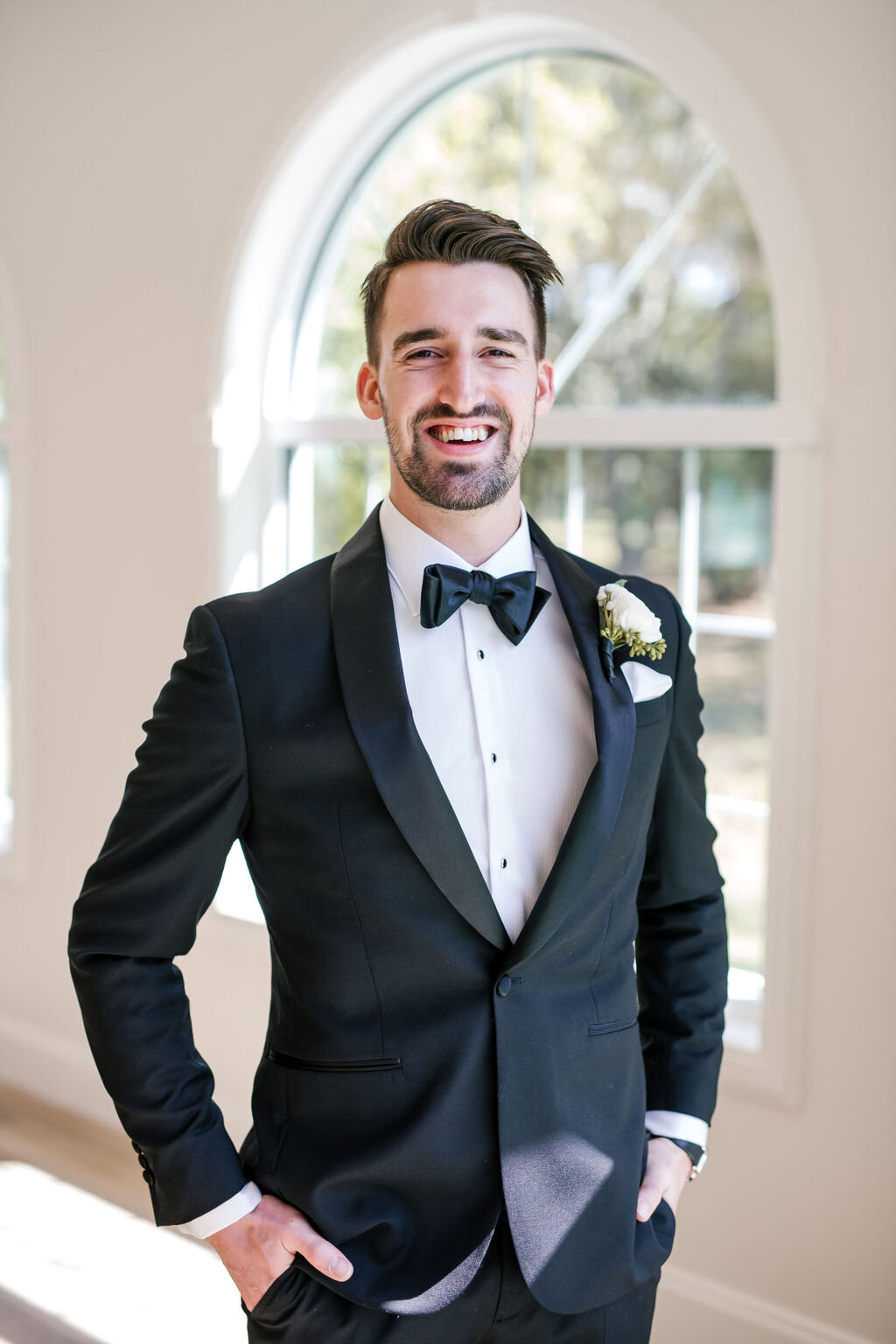 HL-Weddings-SydneyandHunter-Wedding201.jpg