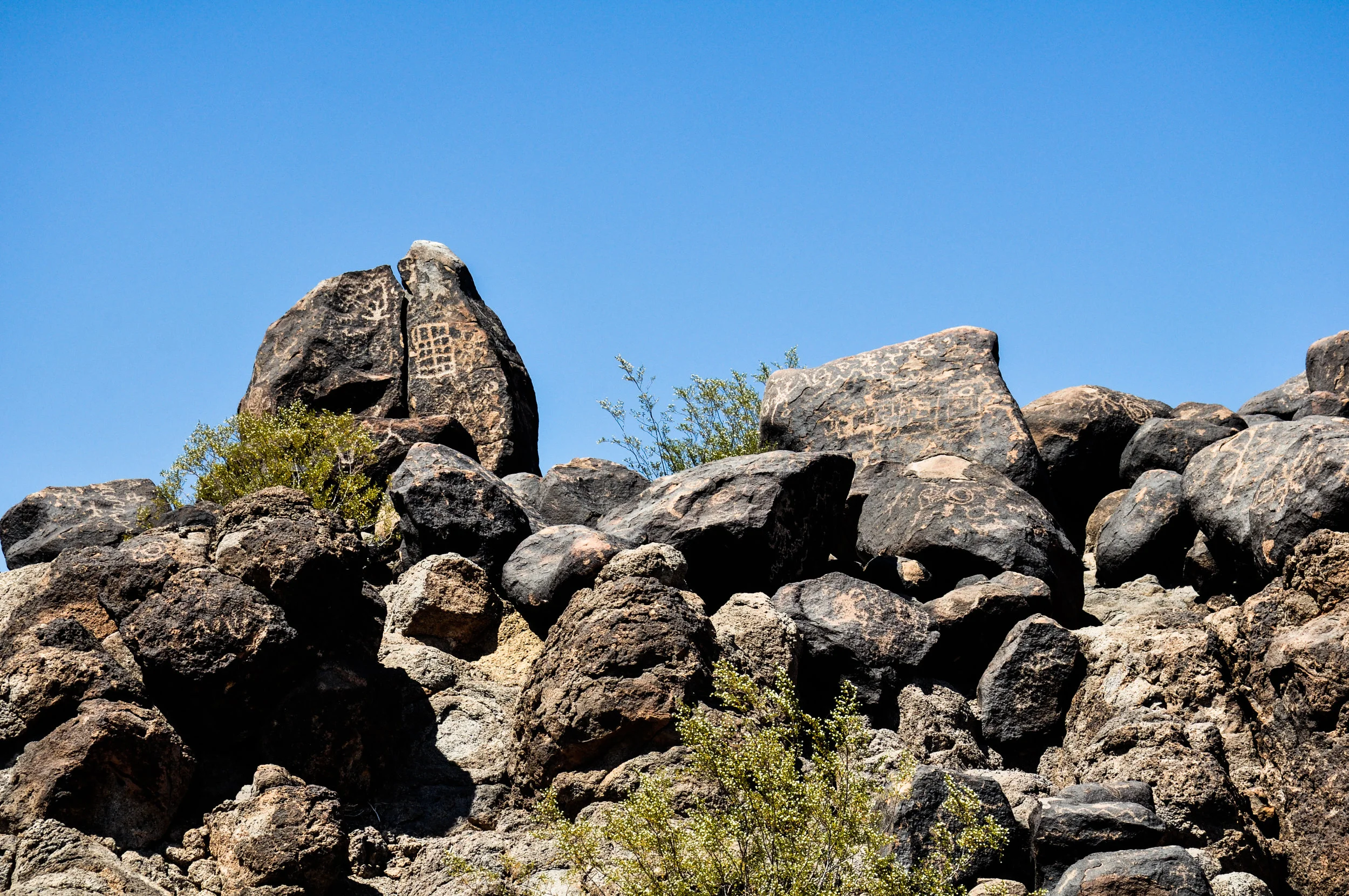 Petroglyphs, Painted Rock, near Gila River, Ariz.jpg