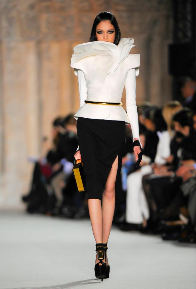 Spring 2012 Haute Couture: Stephane Rolland's Sculptural Mastery