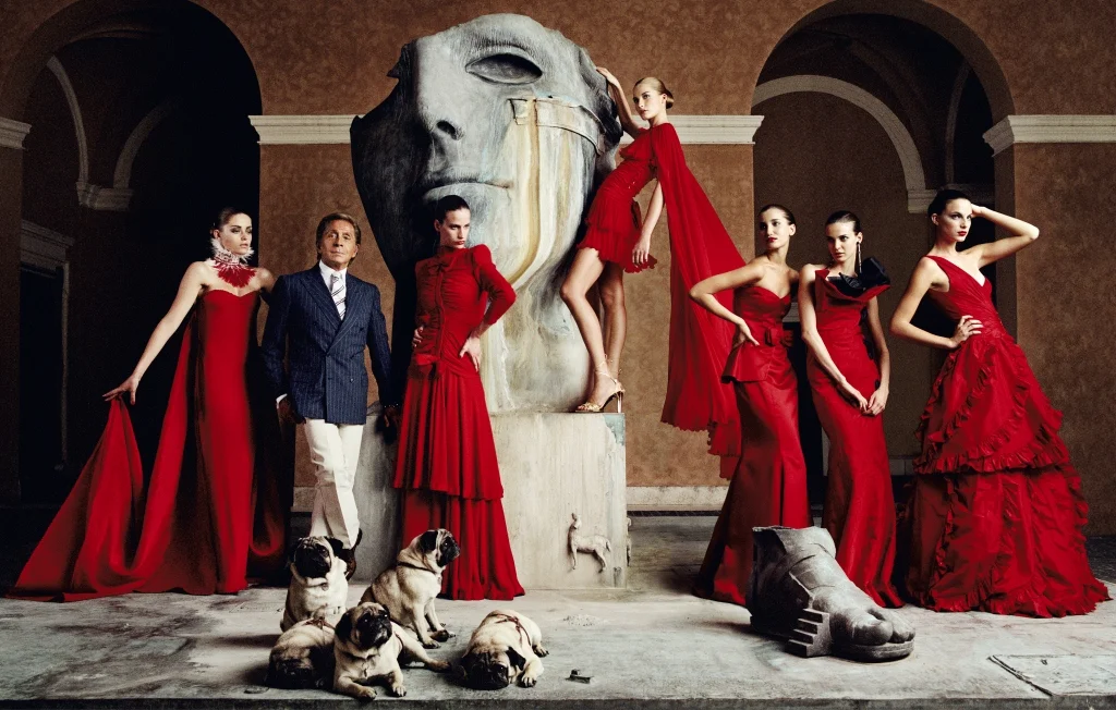 2-valentino-with-models-2007-c-lorenzo-agius2.jpg