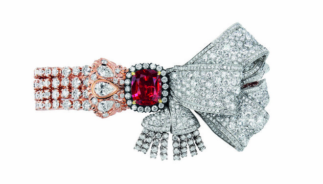 06-dior-a-versailles-jewelry.jpg
