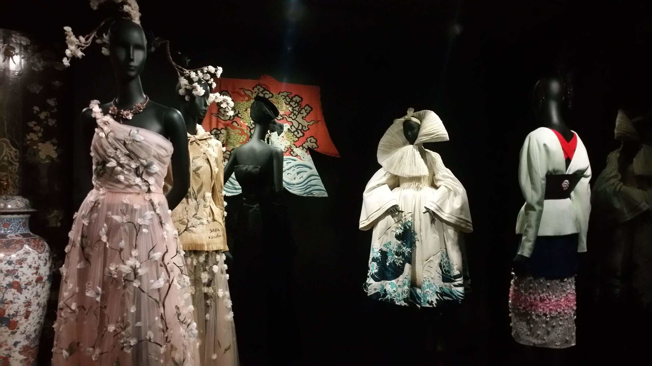 Oriental inspirations through the decades/ Photo: Couturenotebook