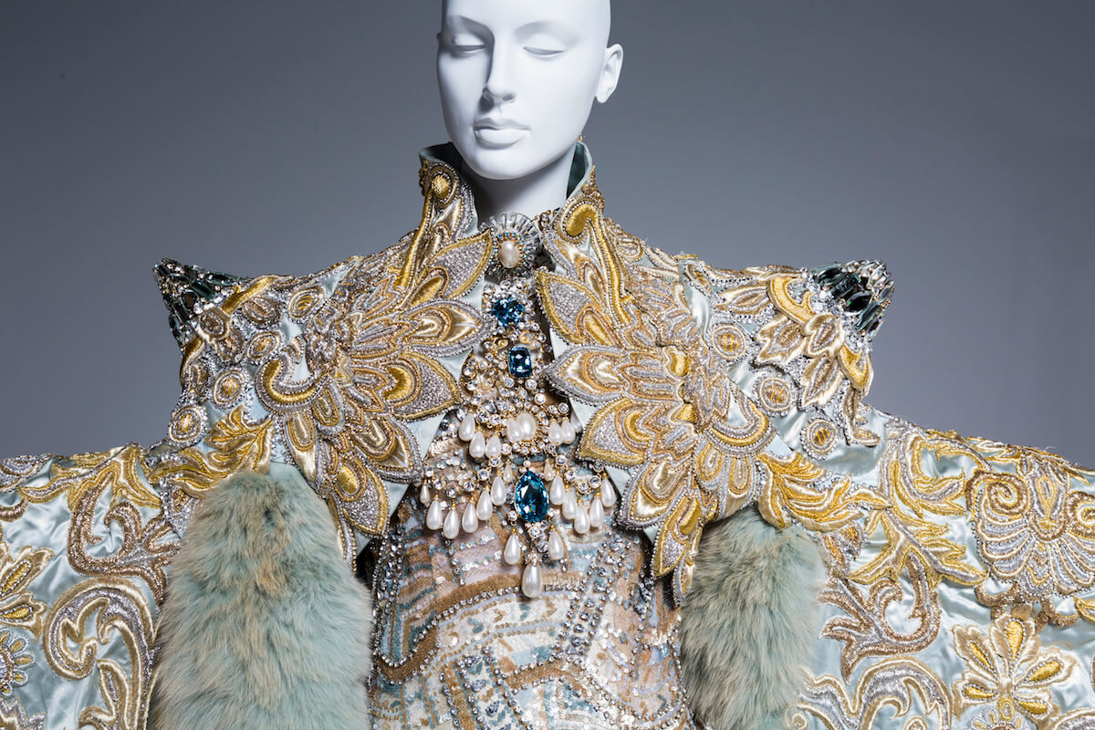 “White Queen” gown from the 1002 Nights collection, 2010.jpg