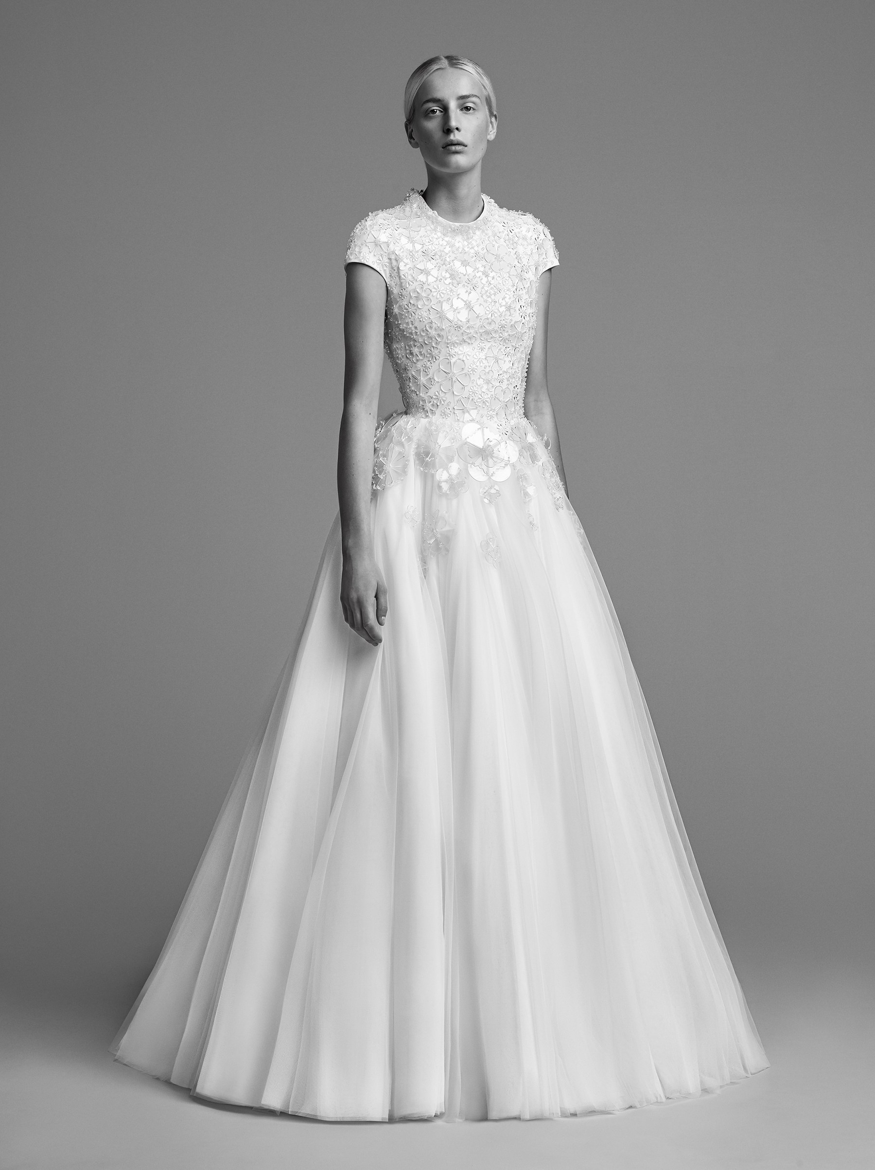 VR-MARIAGE-by-Marijke-Aerden_Look-16_0066_RGB_LR.jpg