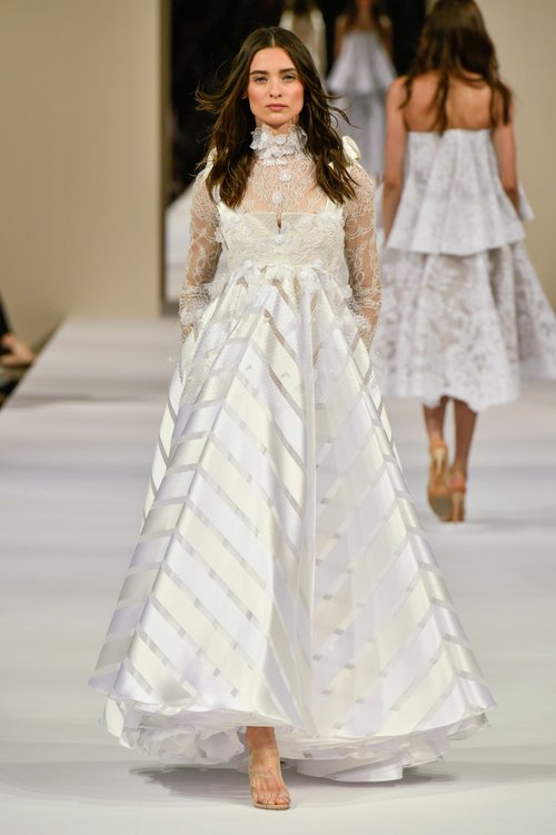 alexis mabille fall couture petal embroidery 2010 dress Alexis Mabille Fall 2010 Couture Collection