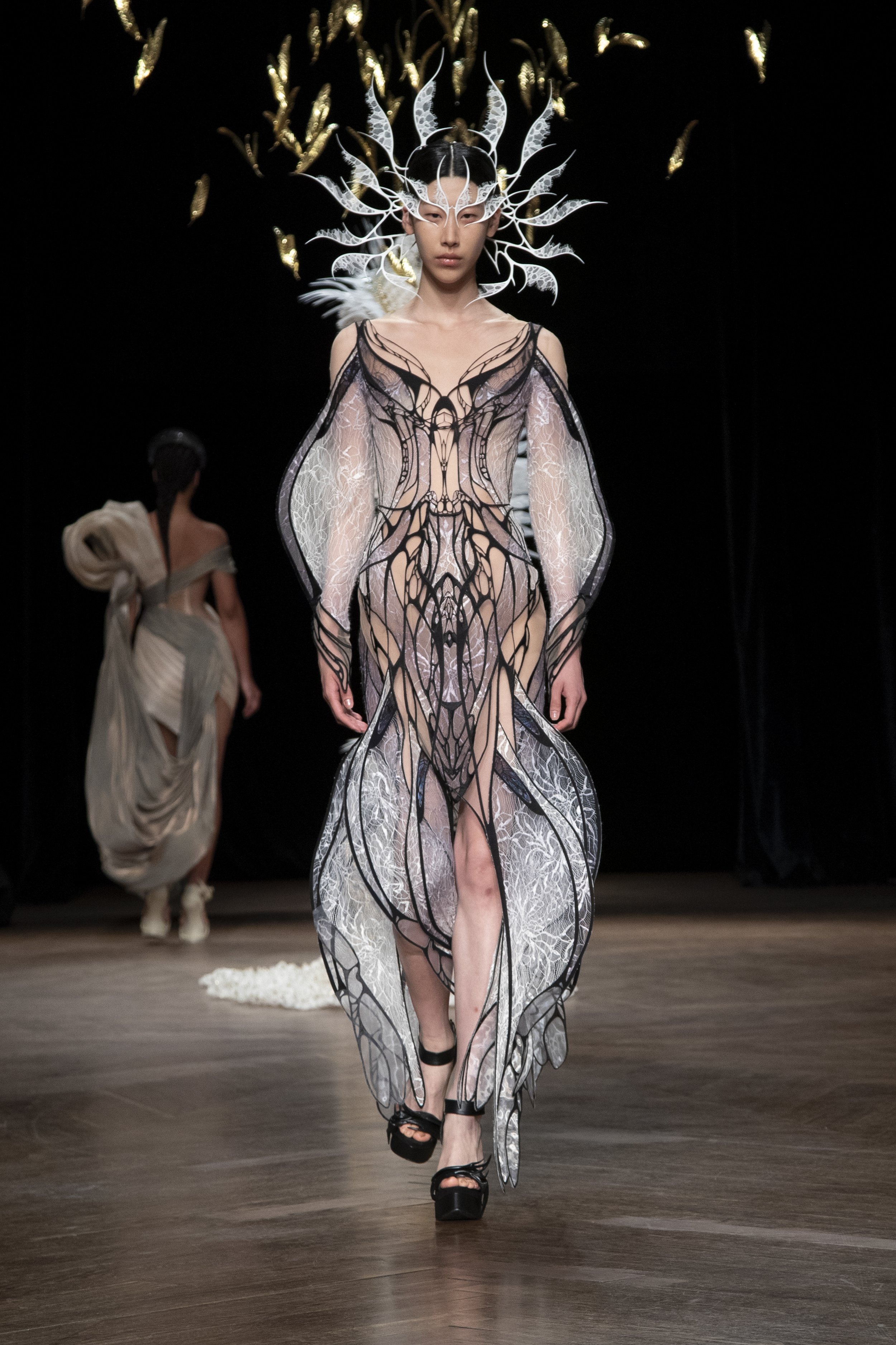 Fall 2022 Haute Couture: Iris Van Herpen's Ovid Myths — CoutureNotebook