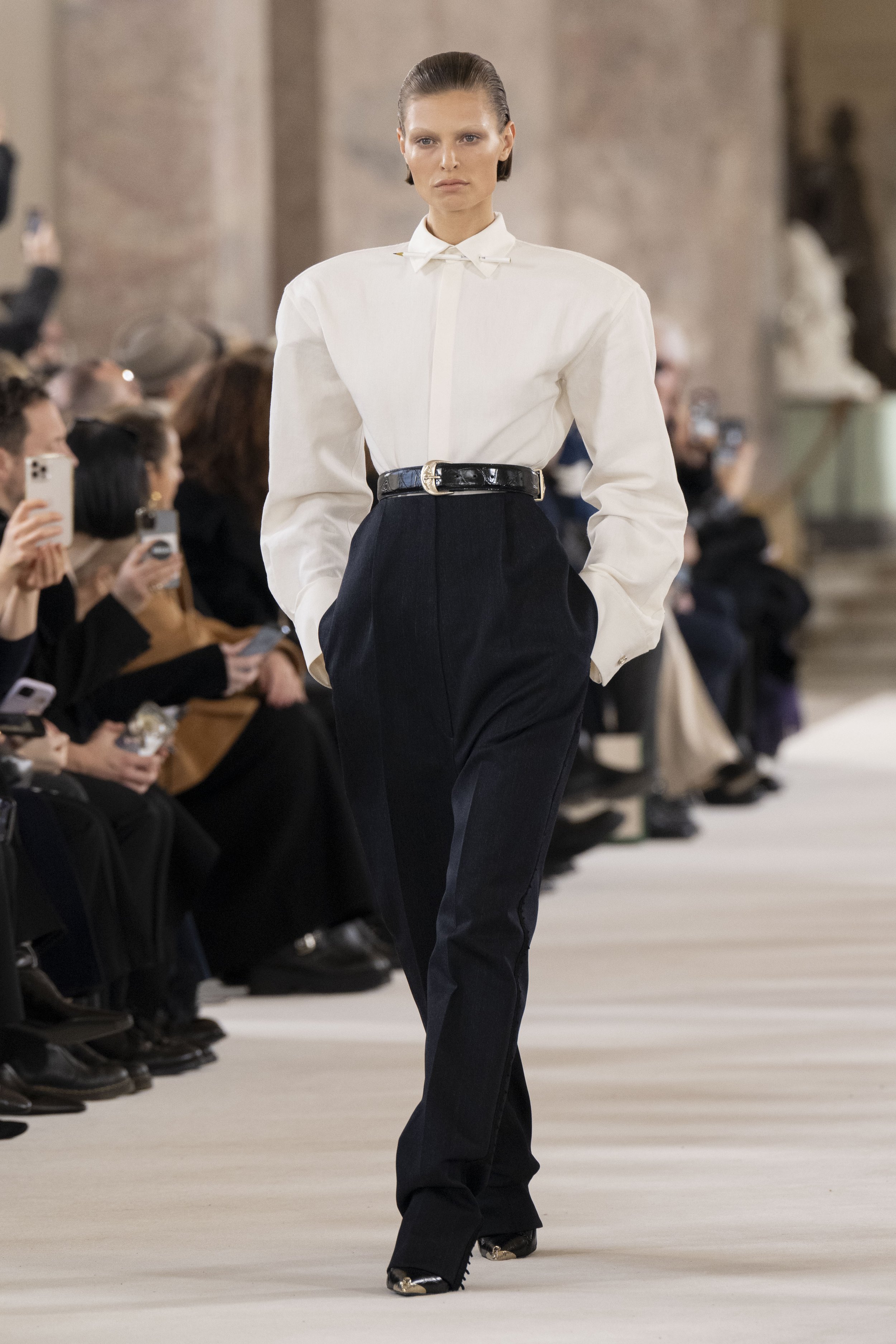 Spring 2024 Haute Couture: Schiaparelli (photos) — CoutureNotebook