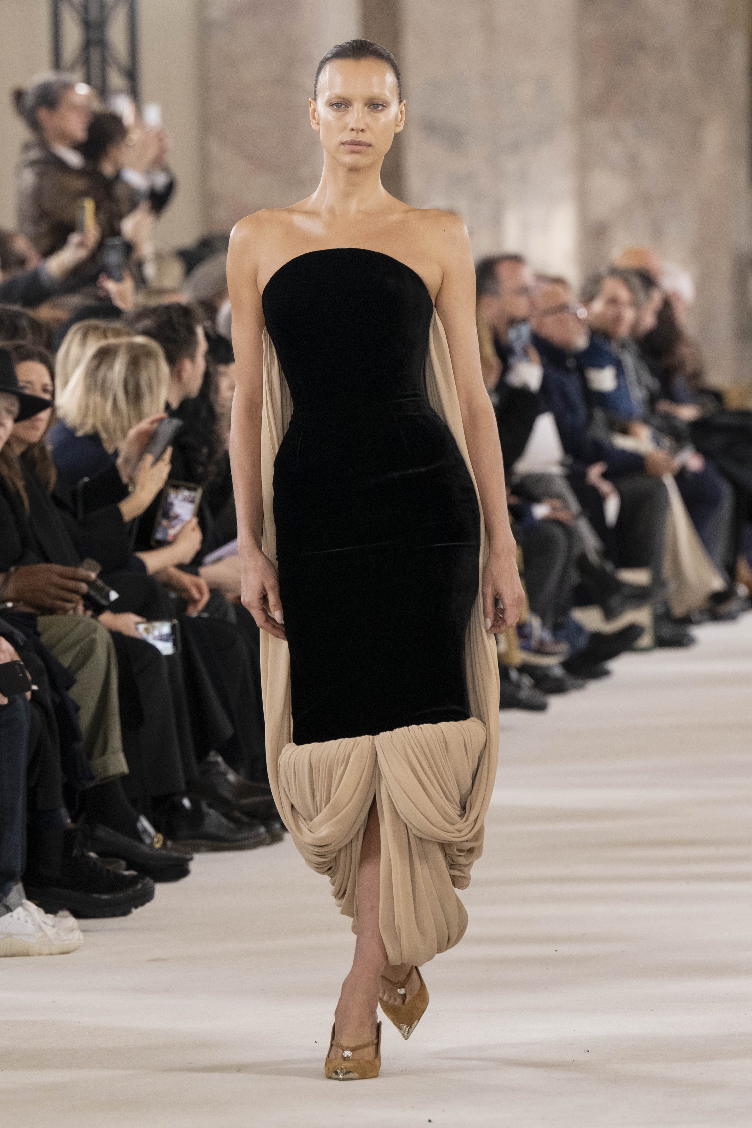 Spring 2024 Haute Couture: Schiaparelli (photos) — CoutureNotebook