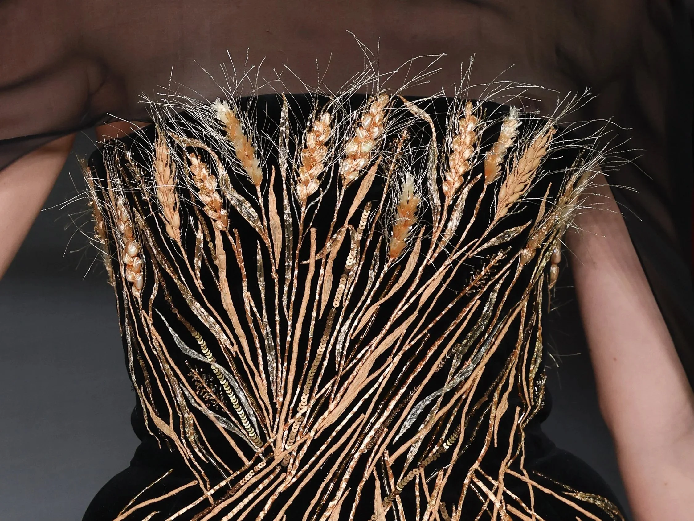 YANINA Couture Spring/Summer 2026: Wheat, Raffia, and the Language of Craft