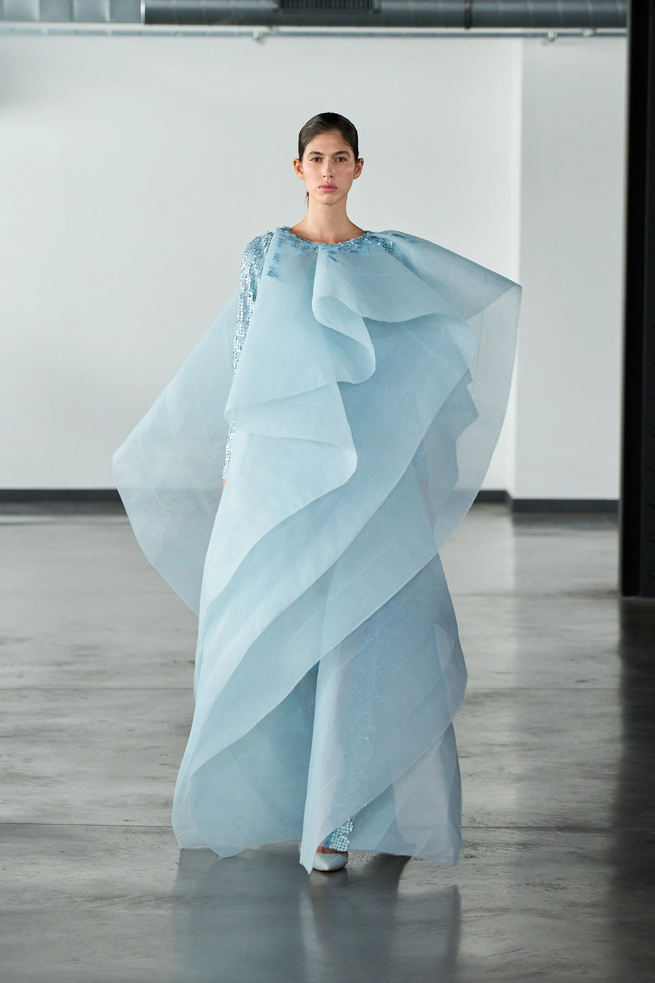 Rami Al Ali HC S26 look 29_2X3.jpg