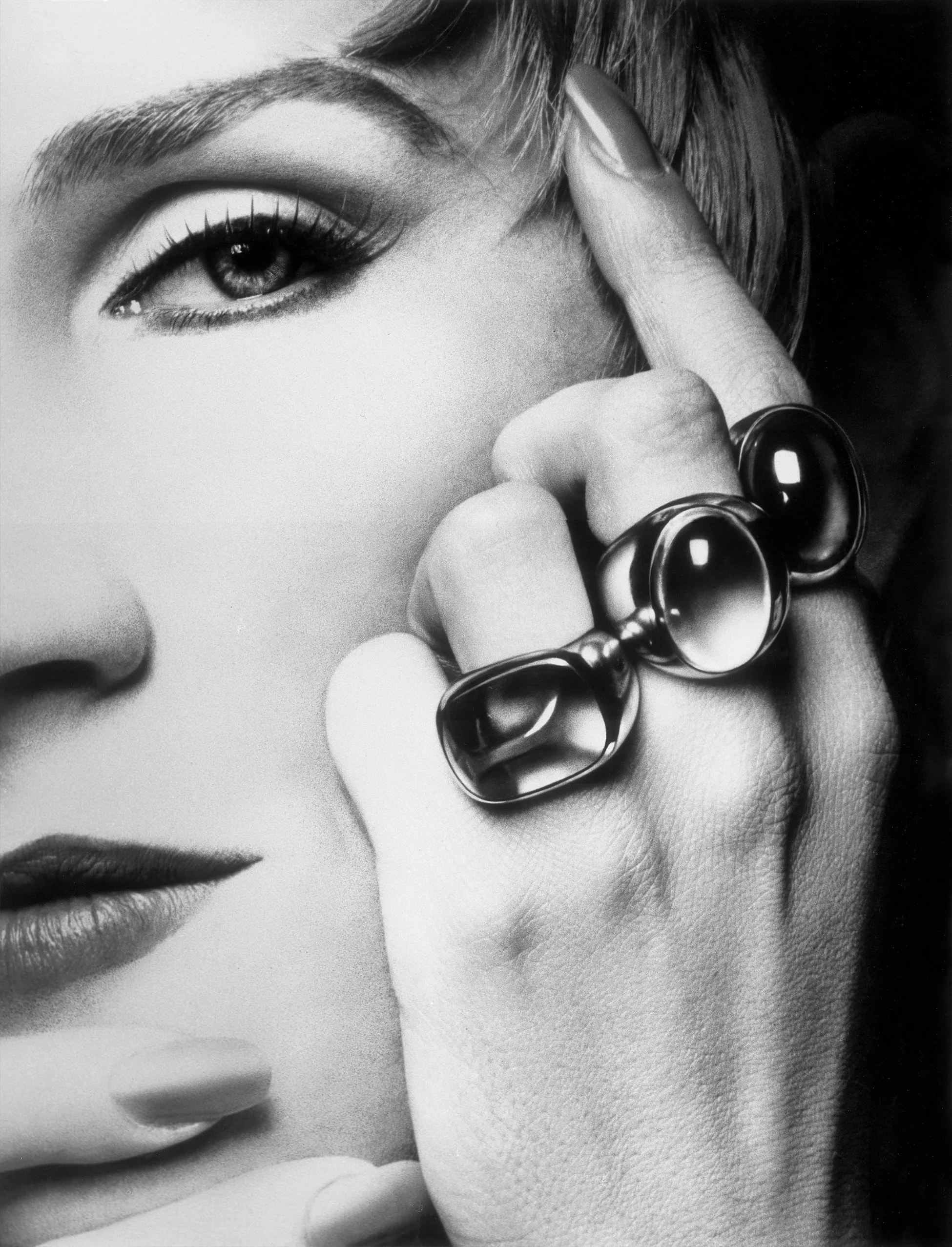 1992 – SNOWDON​ for Pomellato.jpg
