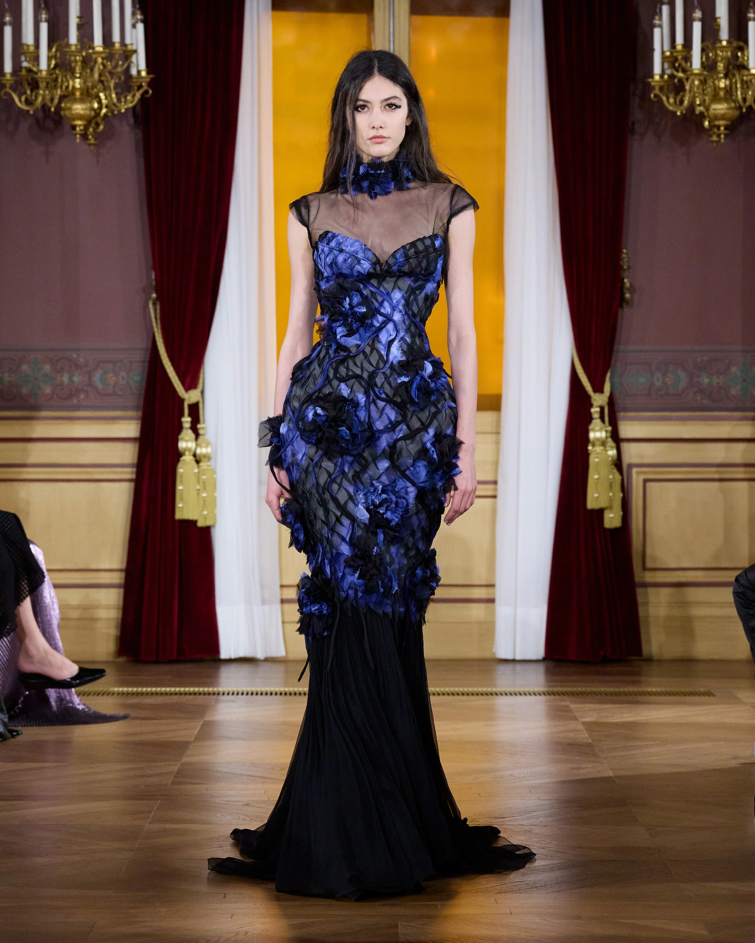 LOOK19_45_0830.jpg