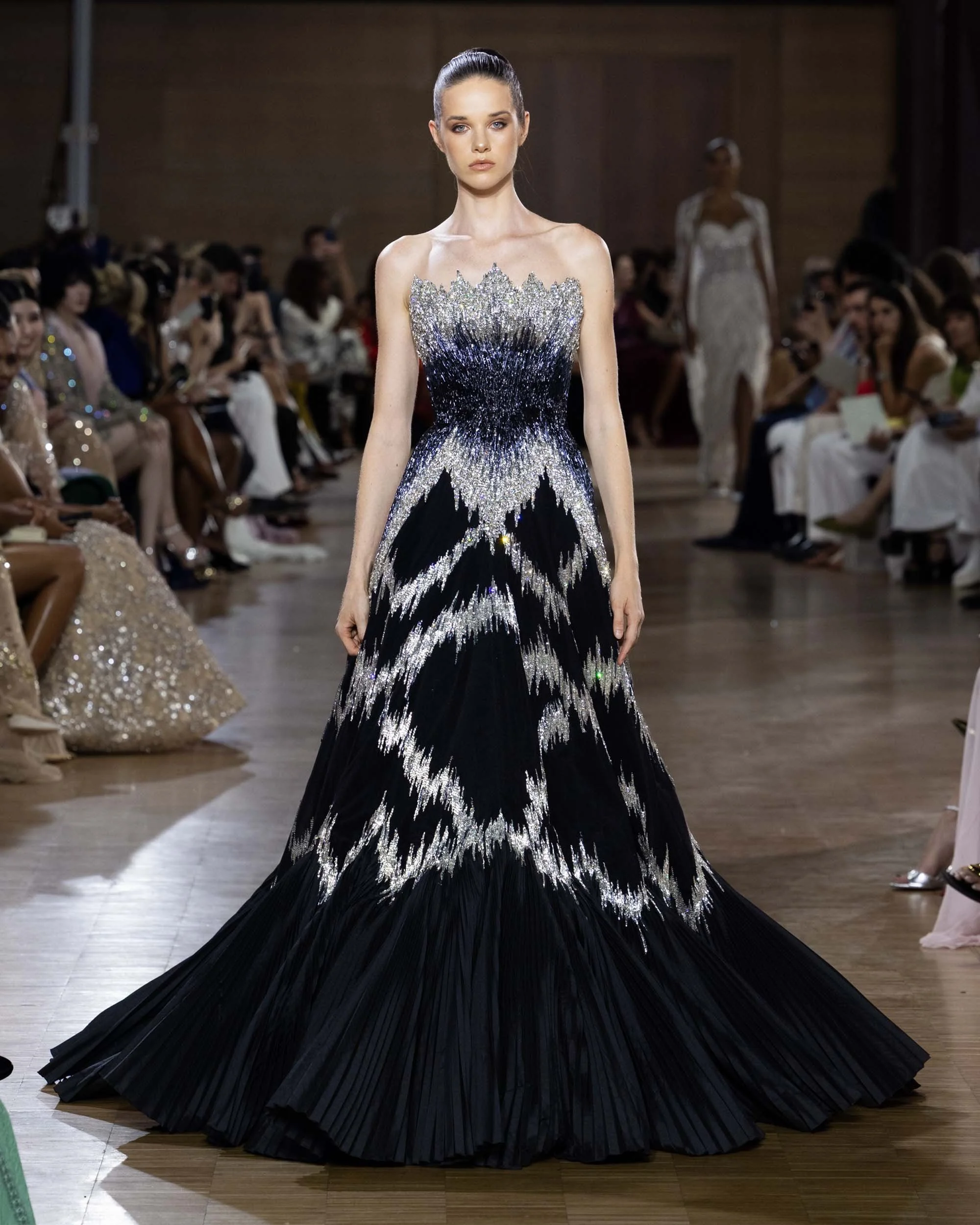 TONY-WARD-COUTURE-FW2627-FRONT-35.jpg