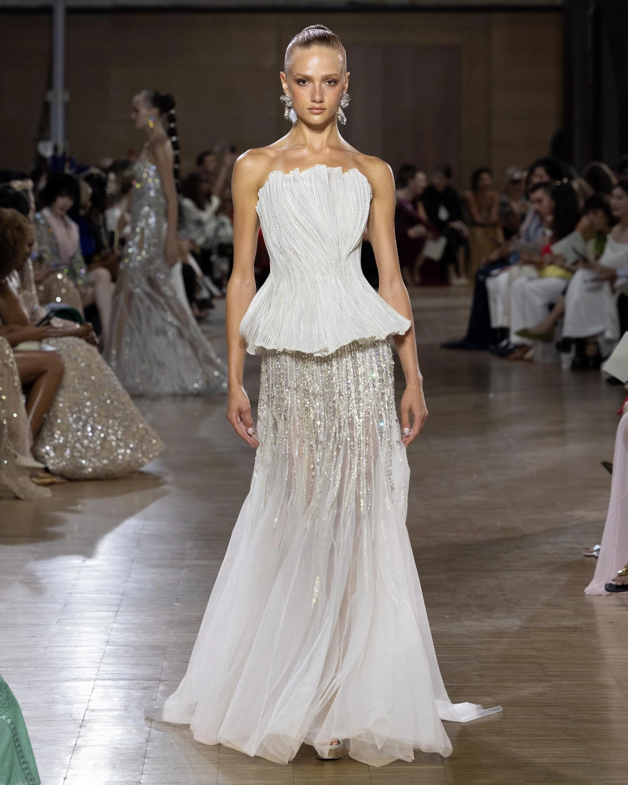 TONY-WARD-COUTURE-FW2627-FRONT-36.jpg