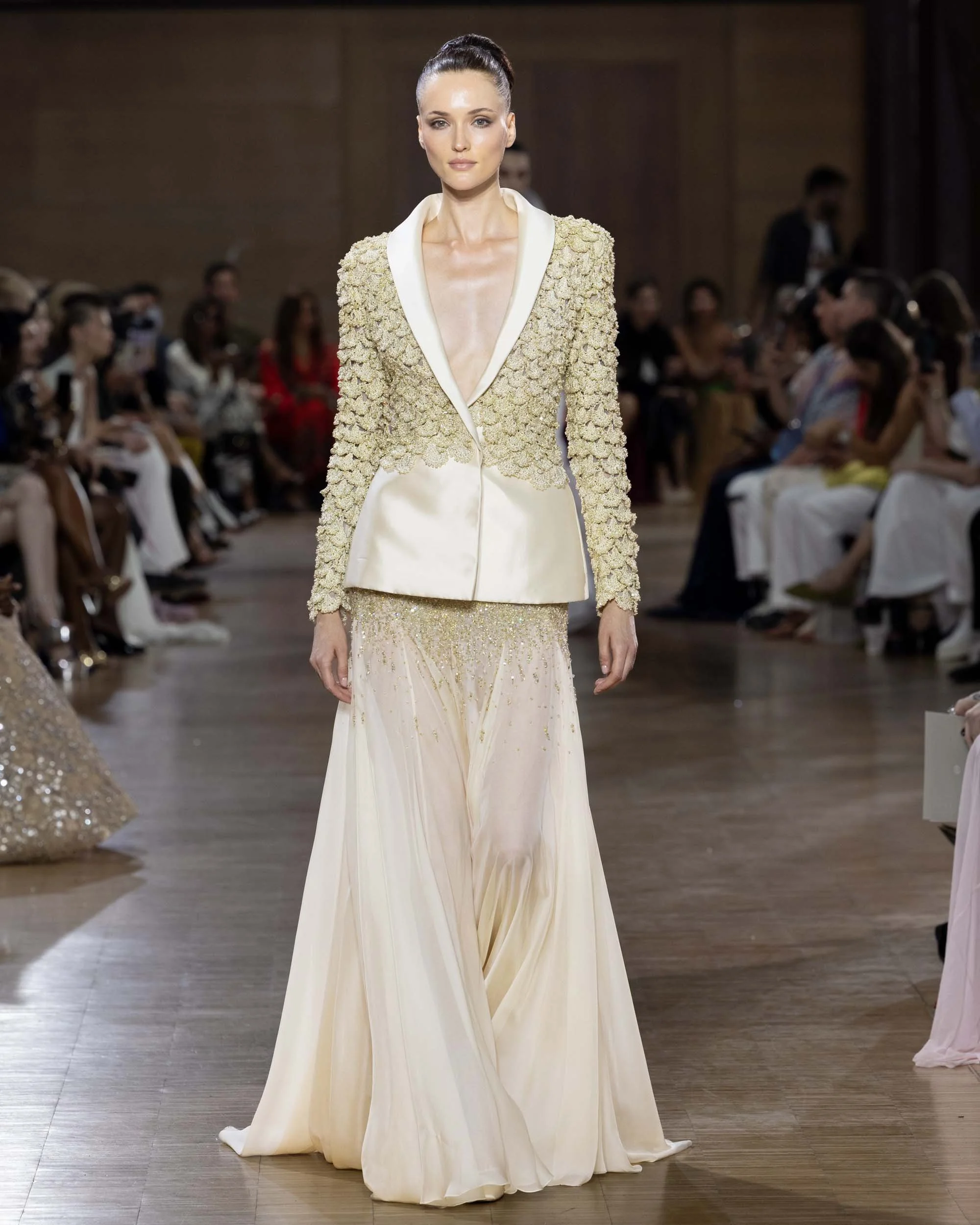 TONY-WARD-COUTURE-FW2627-FRONT-40.jpg