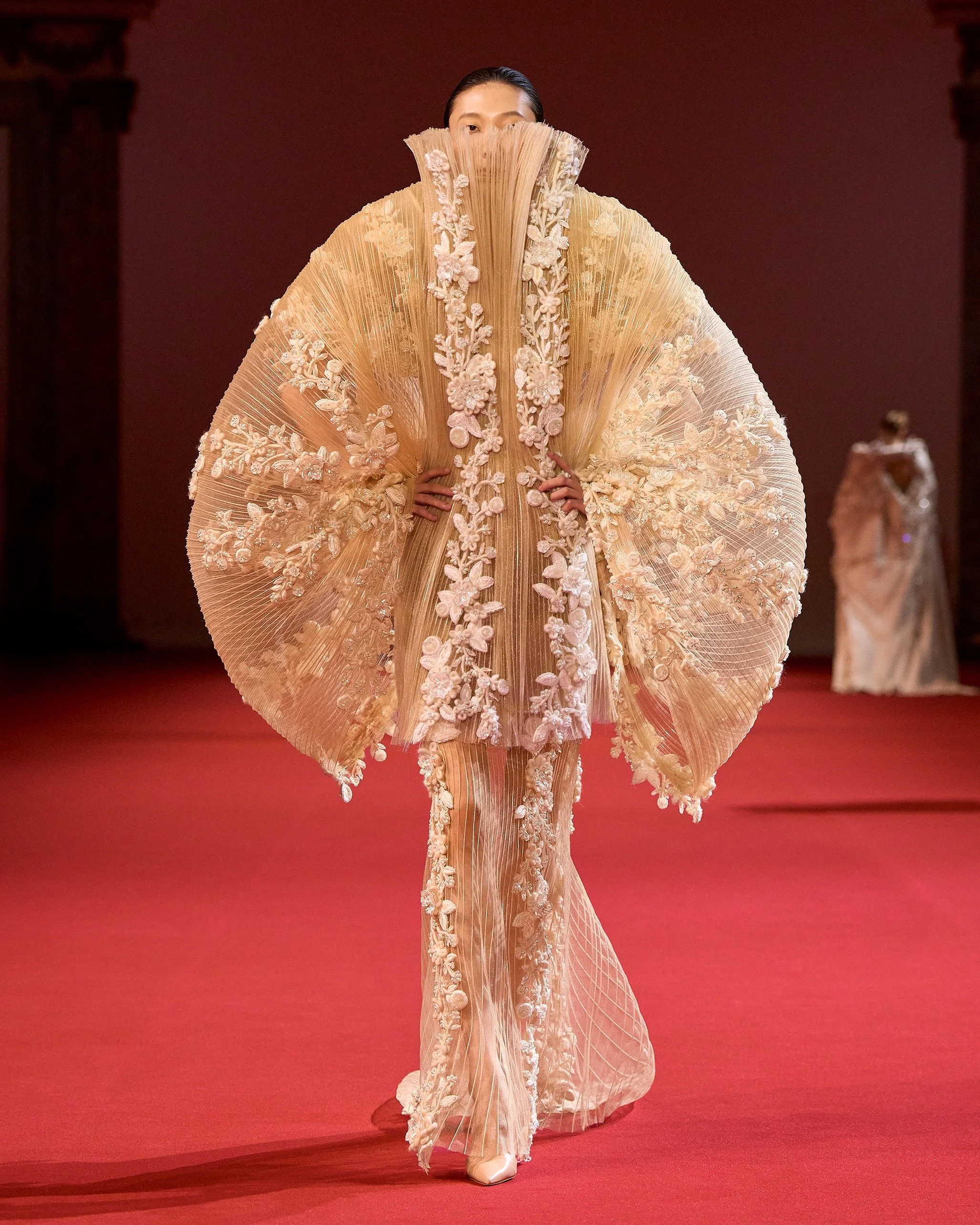 manishmalhotraworld_1783763288601.jpg