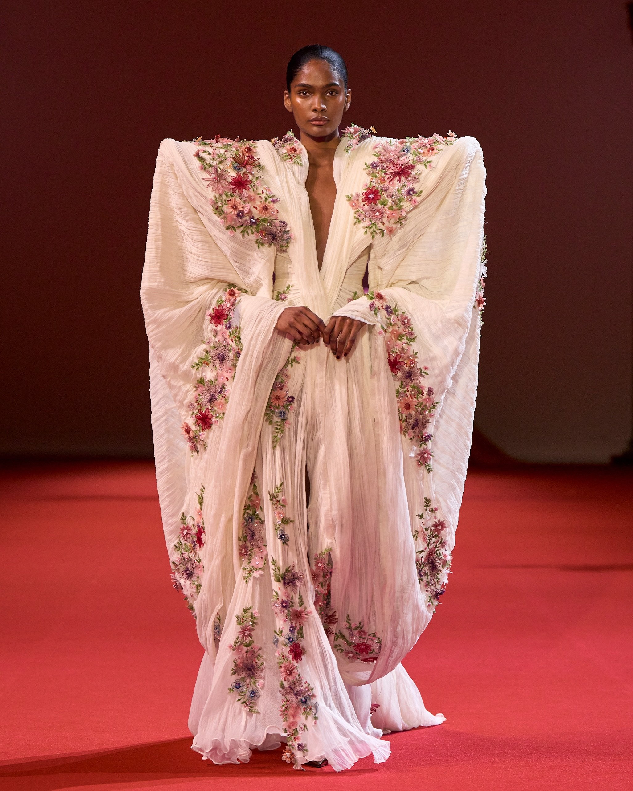 manishmalhotraworld_1783763353328.jpg