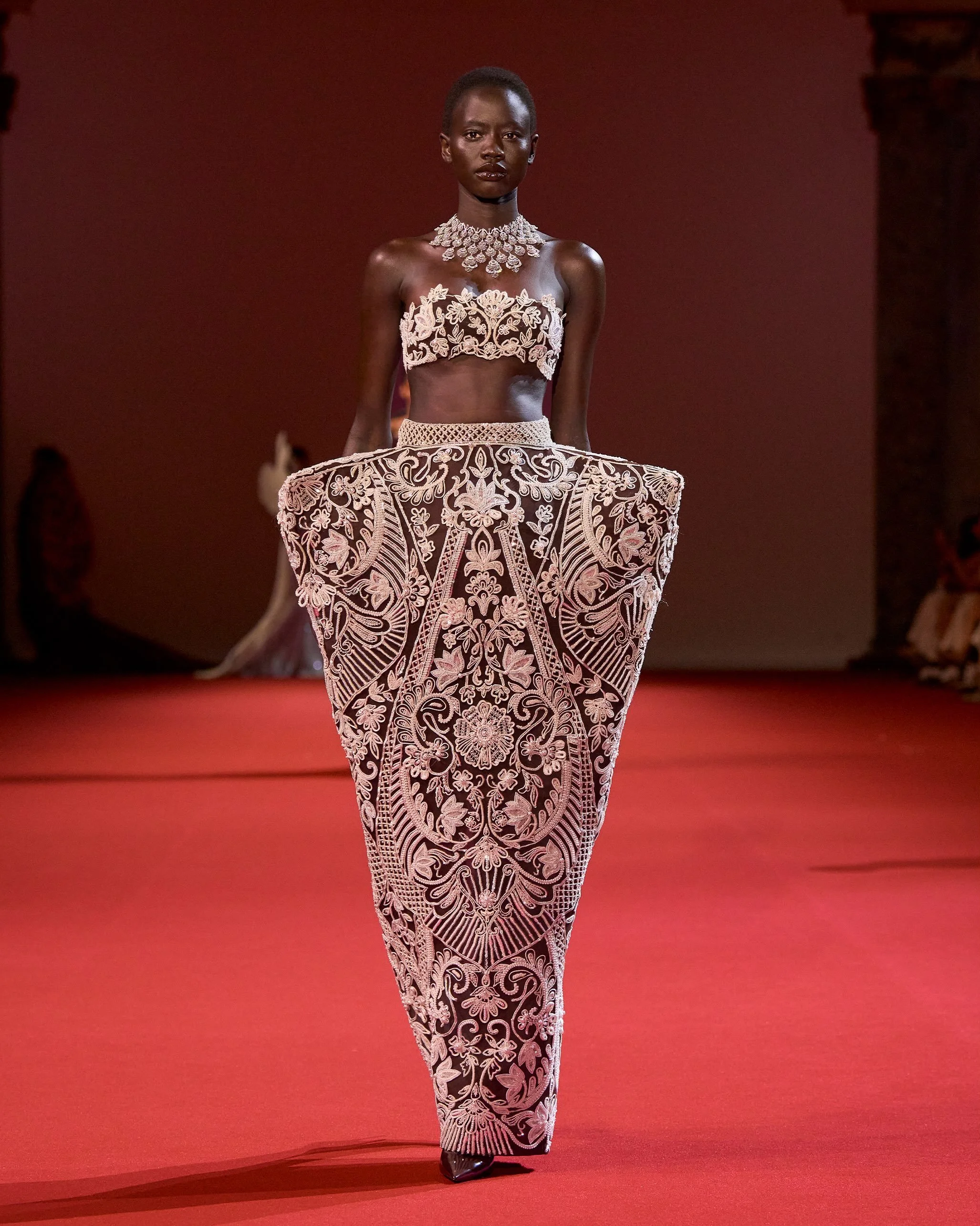 manishmalhotraworld_1784039977999.jpg