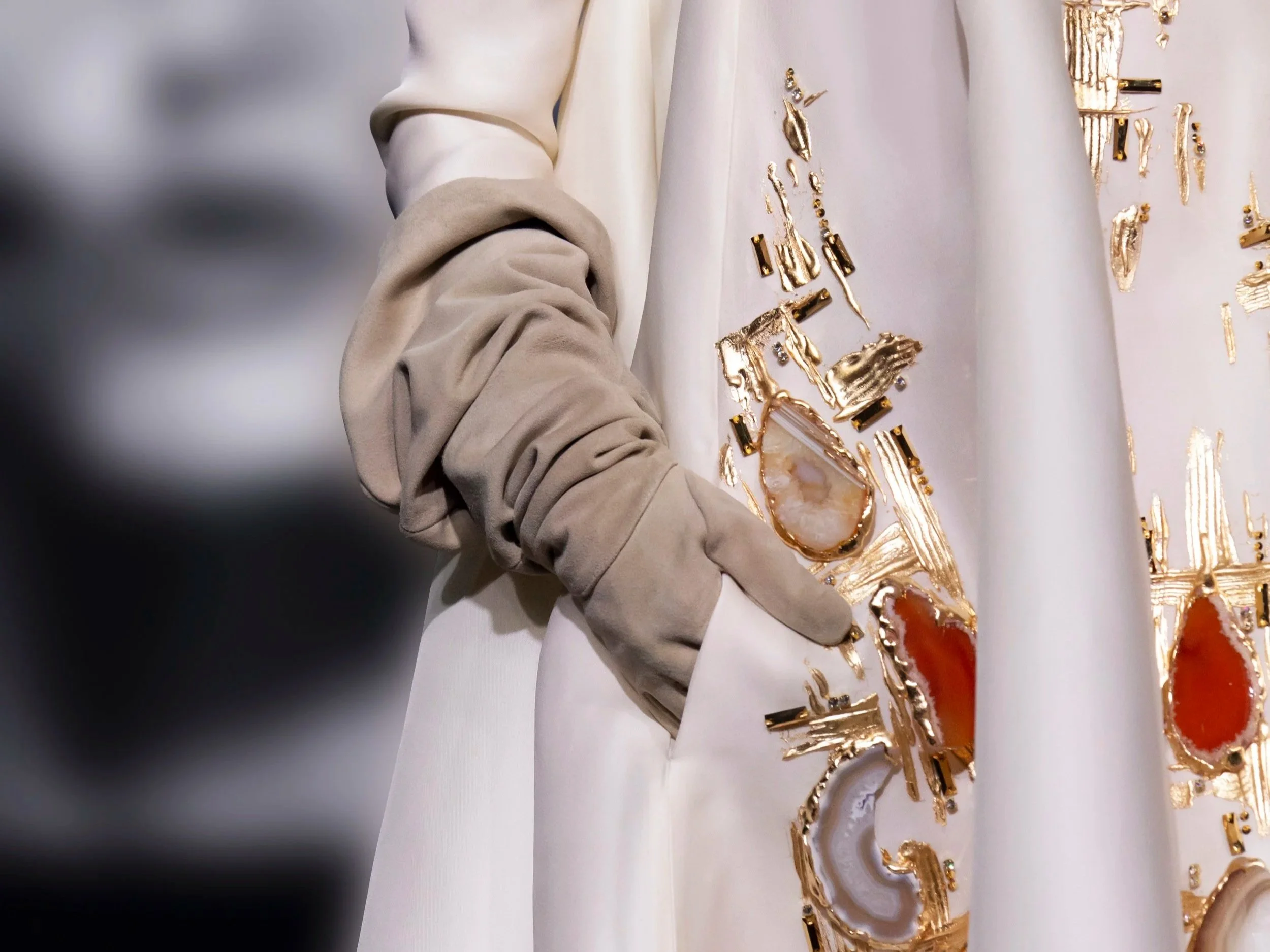 Dalida, Remembered in Stéphane Rolland’s FW27 Couture