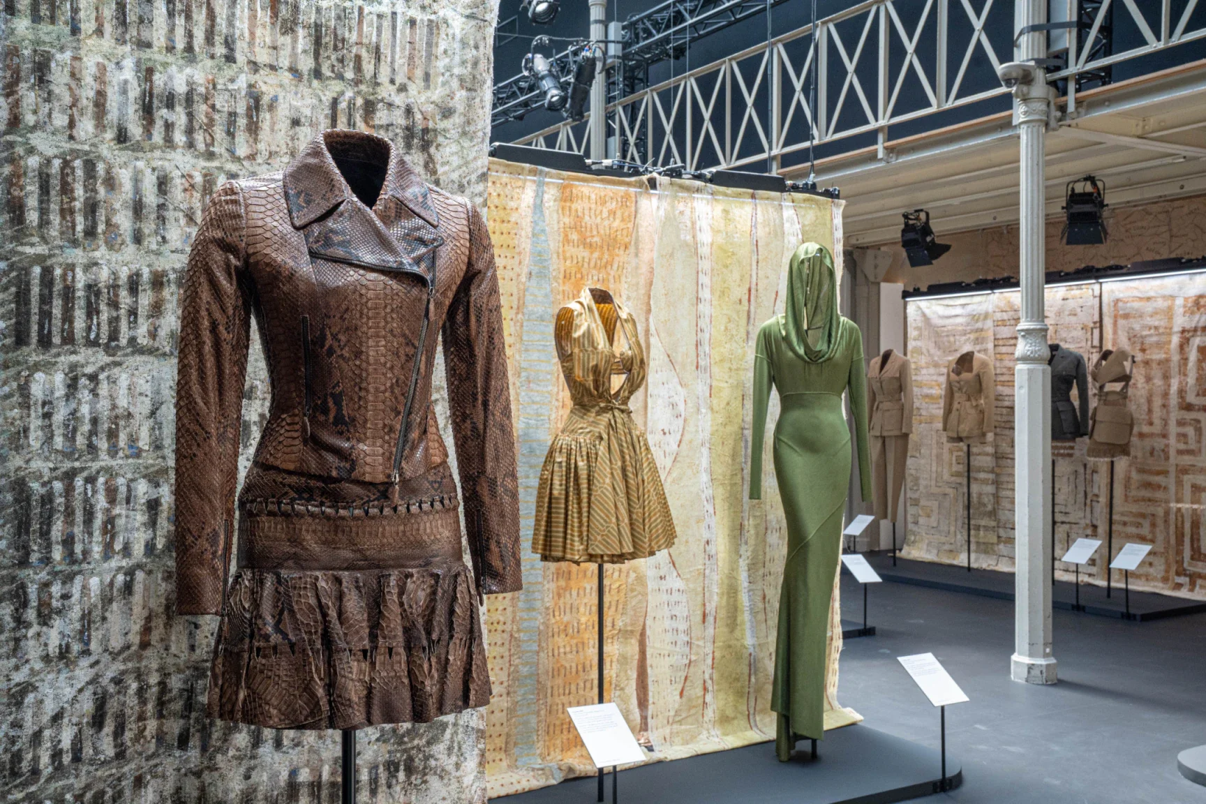 Azzedine-Alaia-et-lAfrique-by-Sai-Stephane-Ait-Ouarab-2026-Fondation-Alaia-2026-9.webp