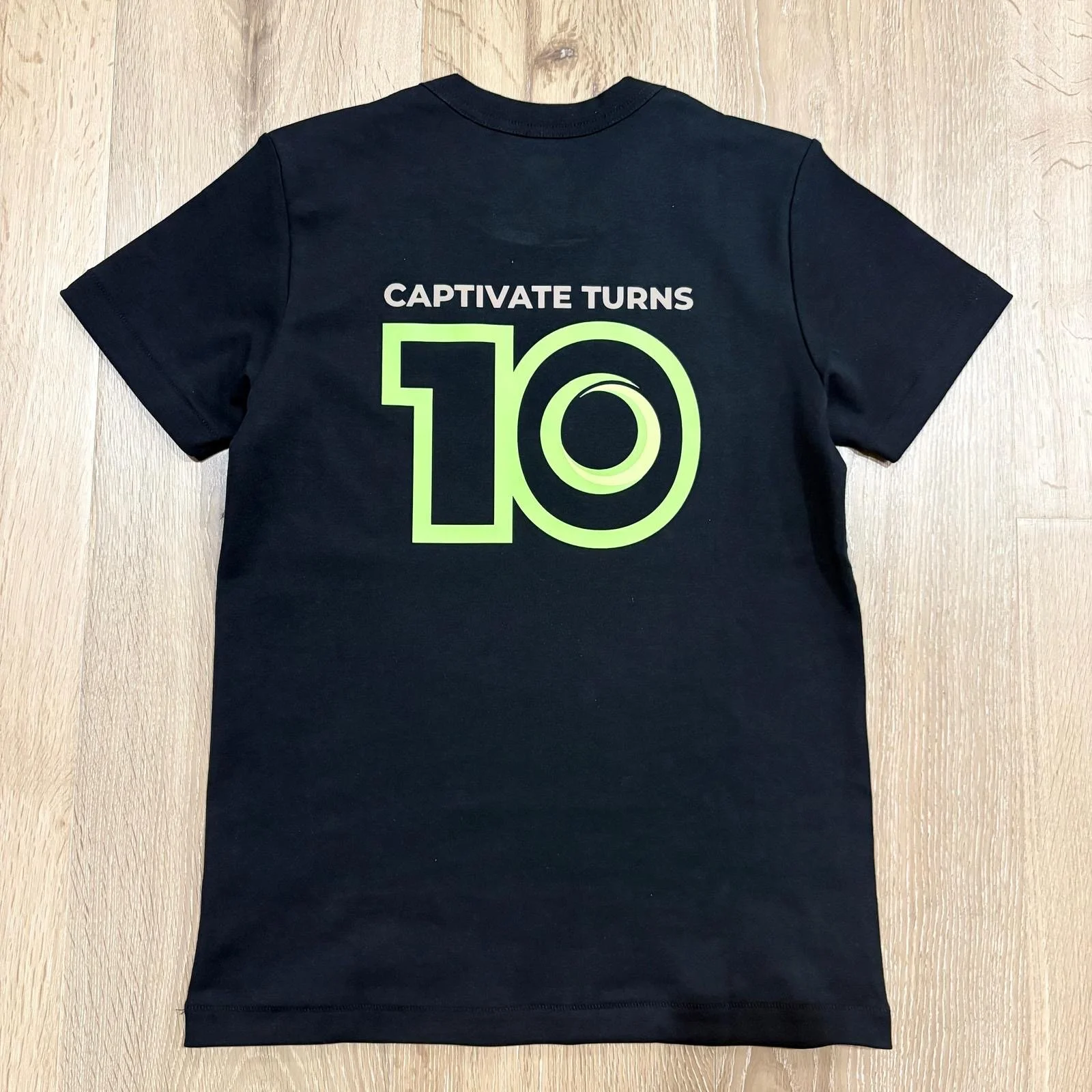 womens back flatlay.JPG