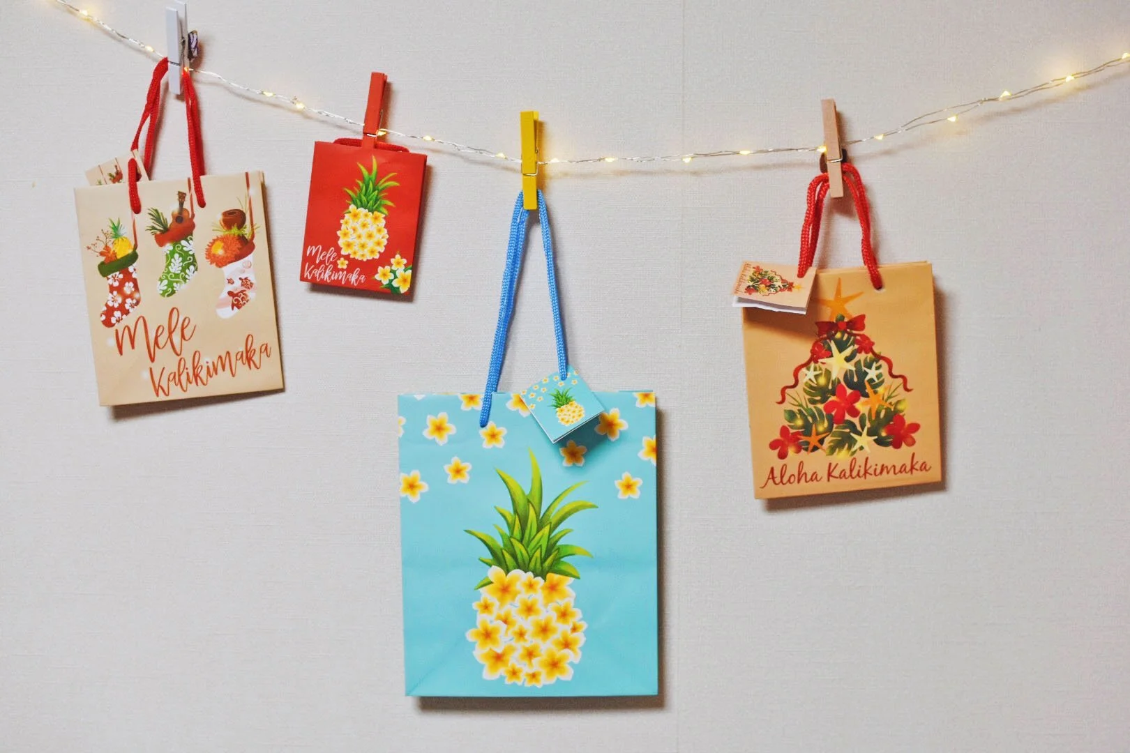   Great Lines Hawaii   paper bag designs  (see more    here   )  