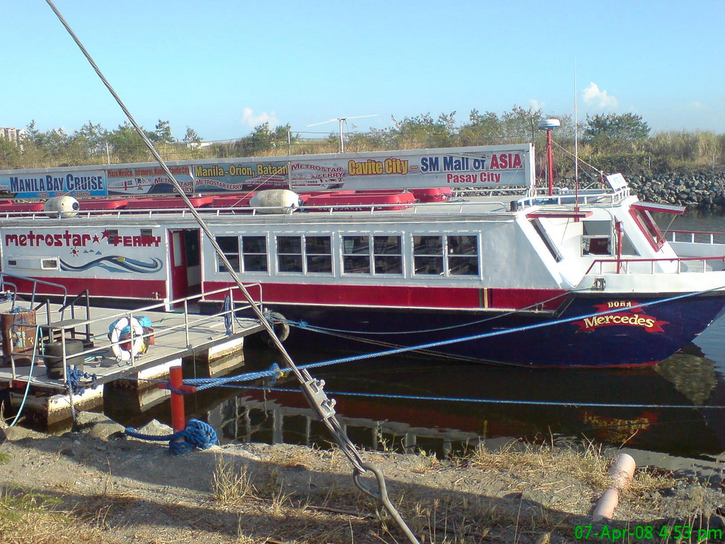 80 footer | 80x18 ft | Seating Capacity: 100 | Air-conditioned | With Toilet