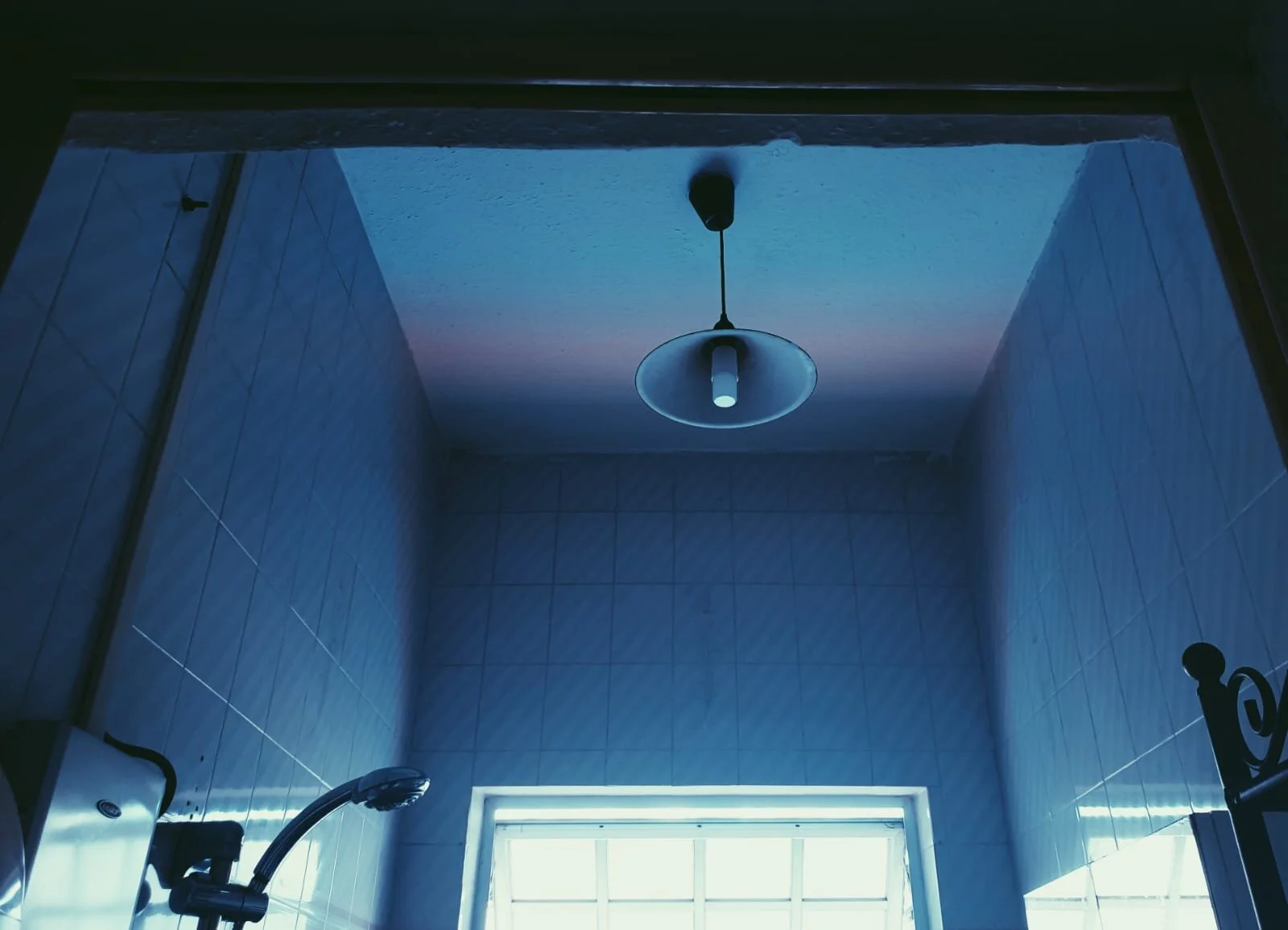 Debussy himself used to play with the piano's lid down.