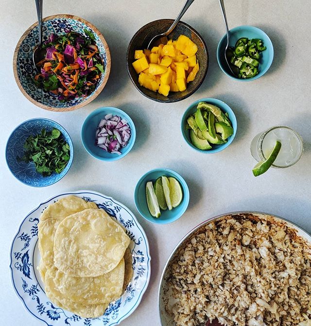 It's going to be a good taco night. ๐ฎ
I love tacos, but usually dislike the taco shells. I mean the cheap grocery store kind that taste like cardboard. I've decided making tortillas is the best way to go. I don't have a tortilla press or anything and these ingredients are incredibly simple. The recipe on the blog is called Spelt Tortillas if you want to try it out! .
.
.
#taconight #tacowednesday #homemade #simplefood #realfood #feedthefamily