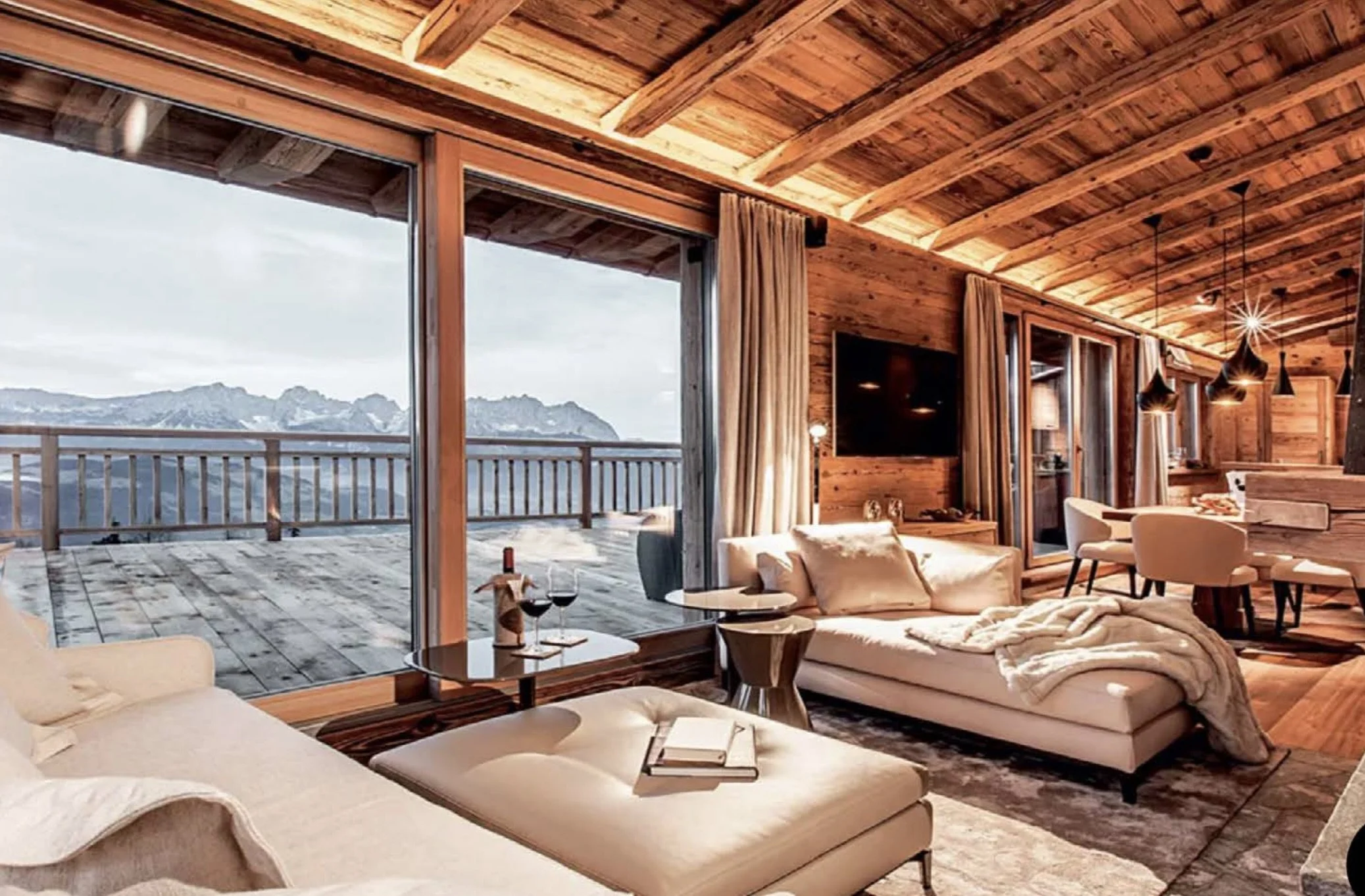 SERRA DA ESTRELA 
( Price Under Request )

Serra da Estrela, known as the land of snow in Portugal, presents itself as an increasingly attractive investment opportunity. Its natural beauty, combined with winter tourism and the growing interest in aut