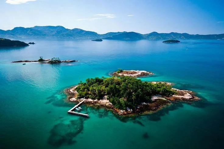 ANGRA DOS REIS 
( Price Under Request)

Owning a private island in Angra dos Reis is a rare opportunity to experience ultimate exclusivity in one of Brazil’s most breathtaking coastal regions. Surrounded by crystal-clear waters and lush tropical land