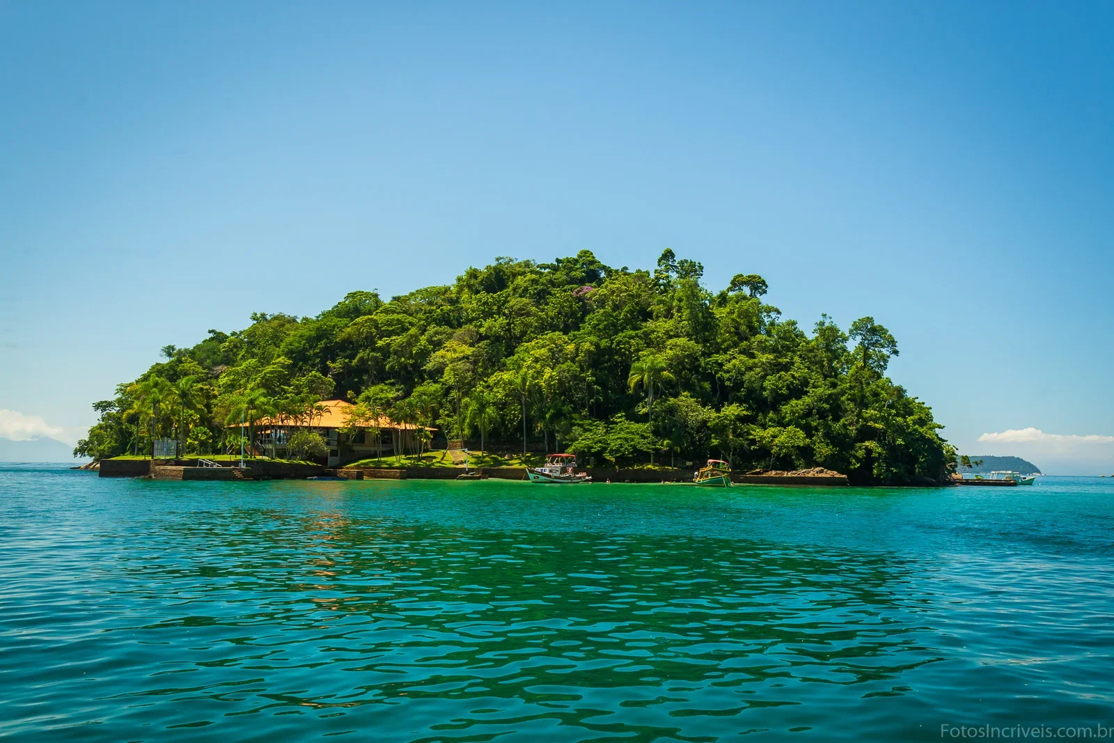 ISLANDS IN ANGRA DOS REIS - BRASIL