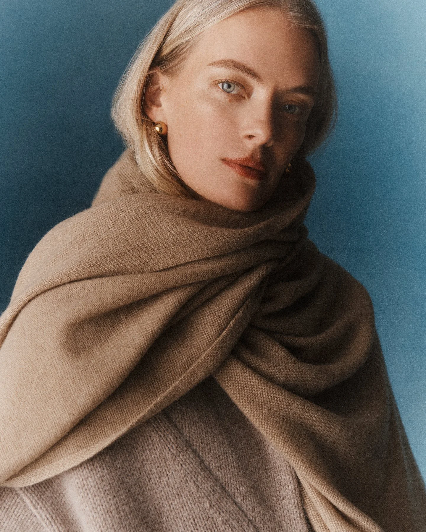 091725_WW__Cashmere Fringe_Brown Heather_0906.jpg